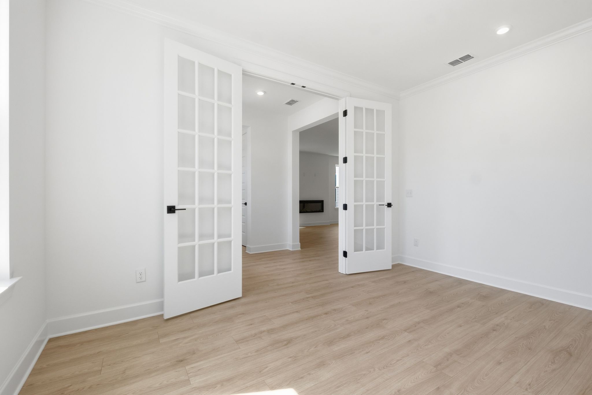 2537 Harrison Drive