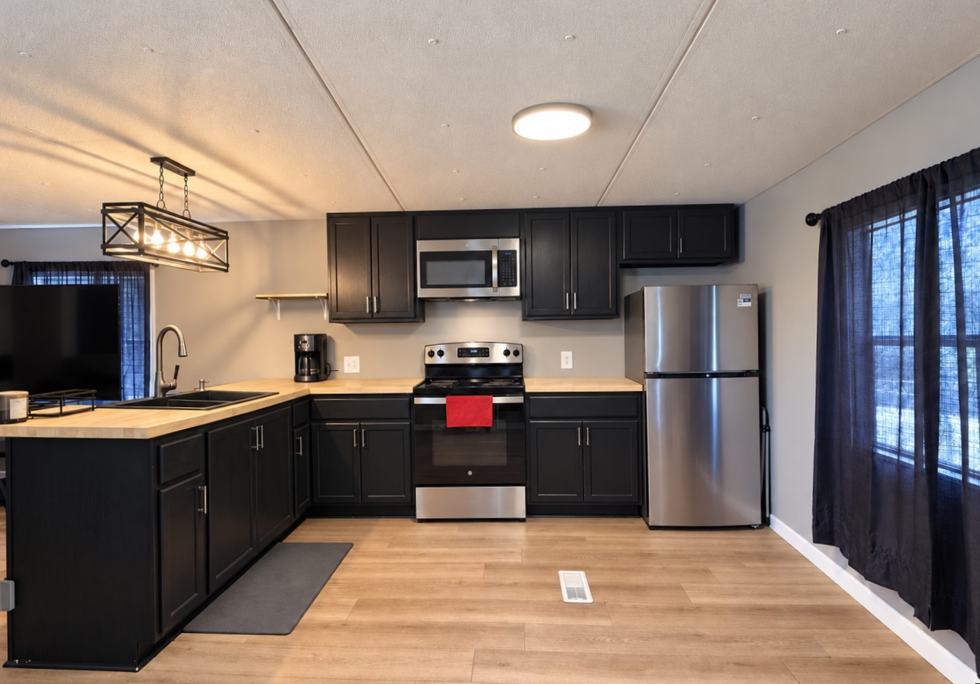 136 B Hall Rd