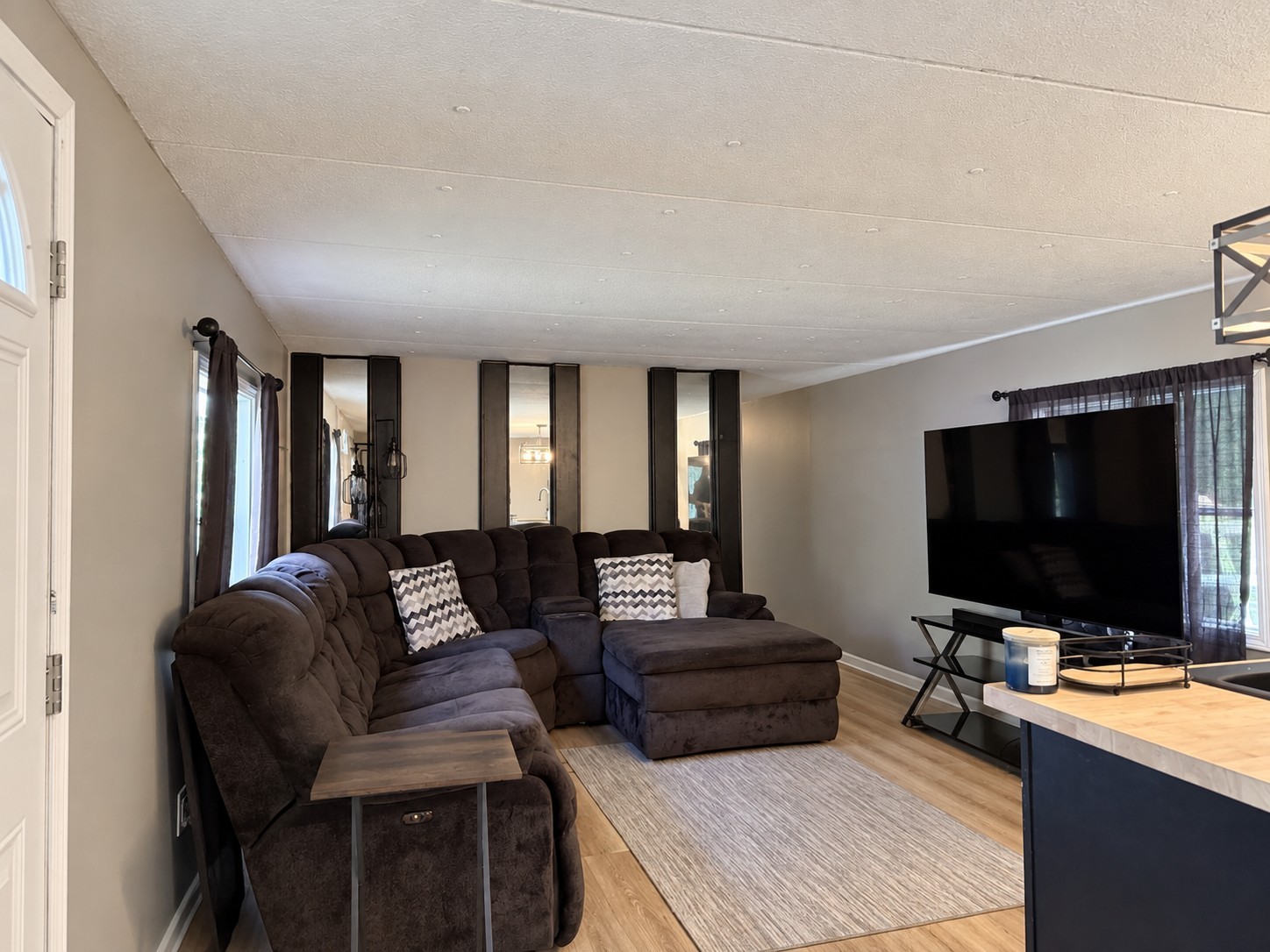 136 B Hall Rd