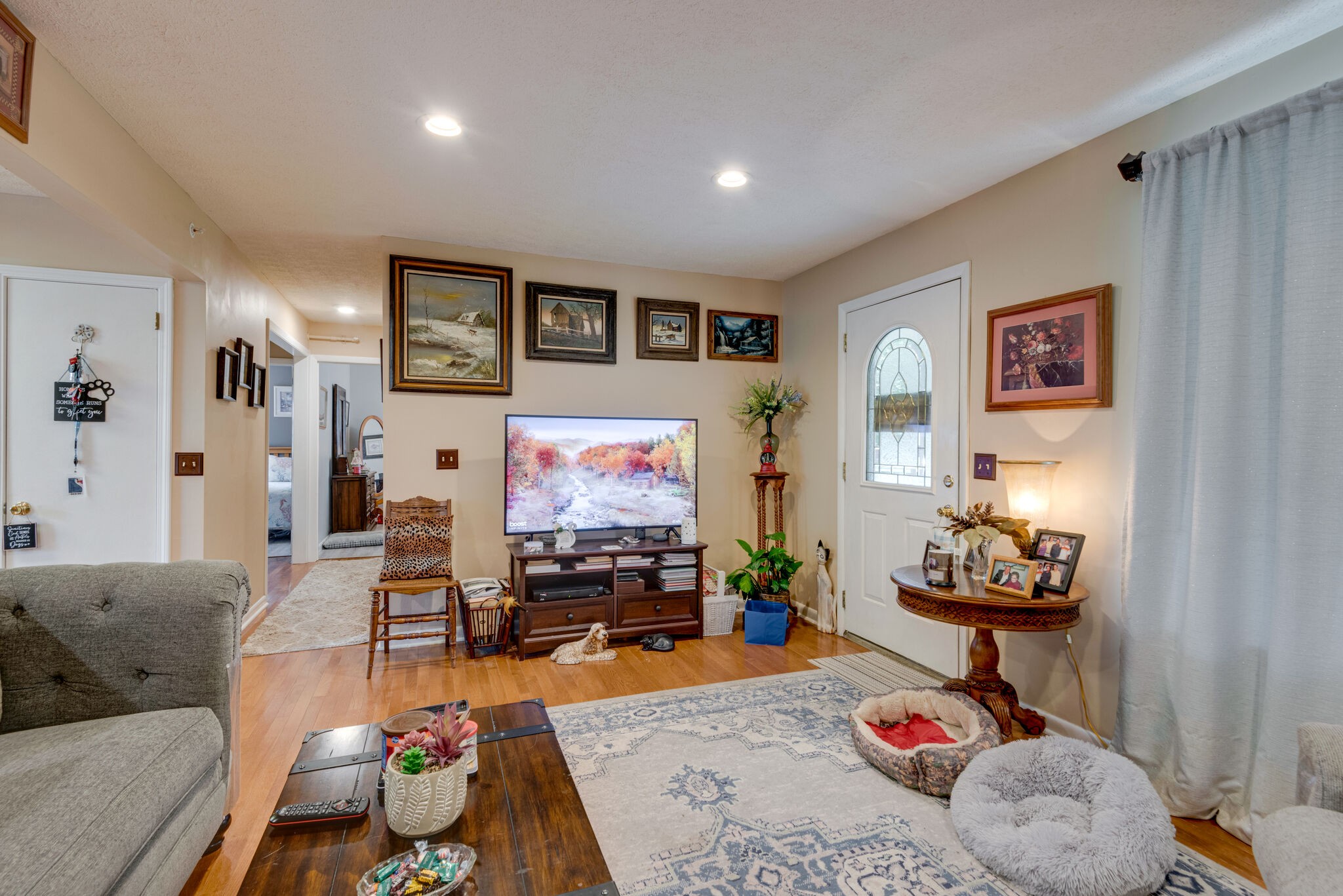 309 Bluebird Ln
