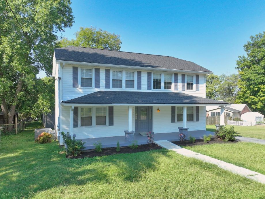 102 Becker Ave