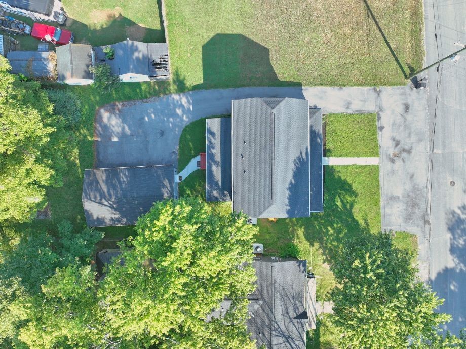102 Becker Ave