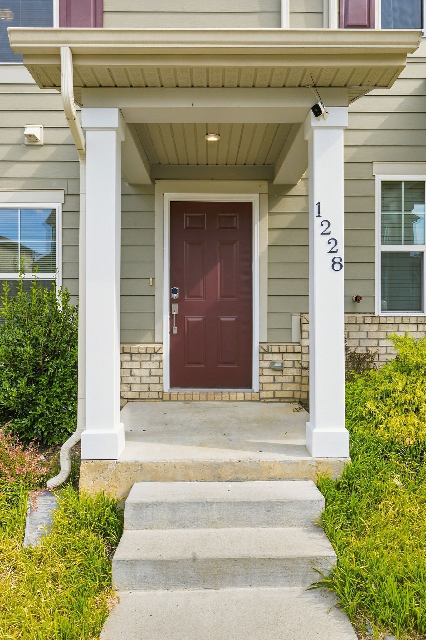 1228 Foxton Ln