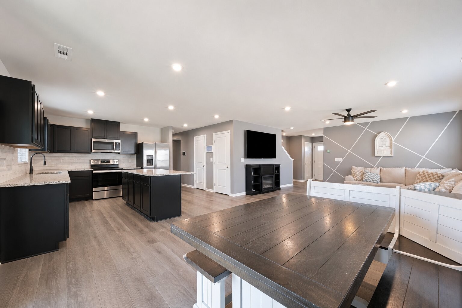 440 Grey Ghost Way