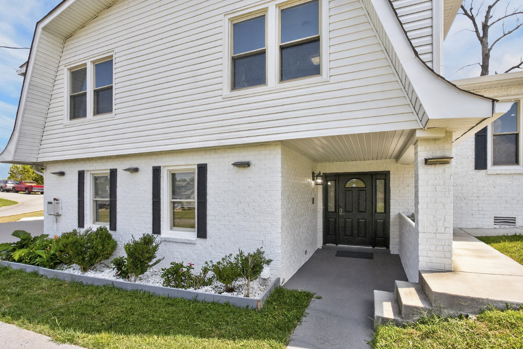 118 Catalpa Dr