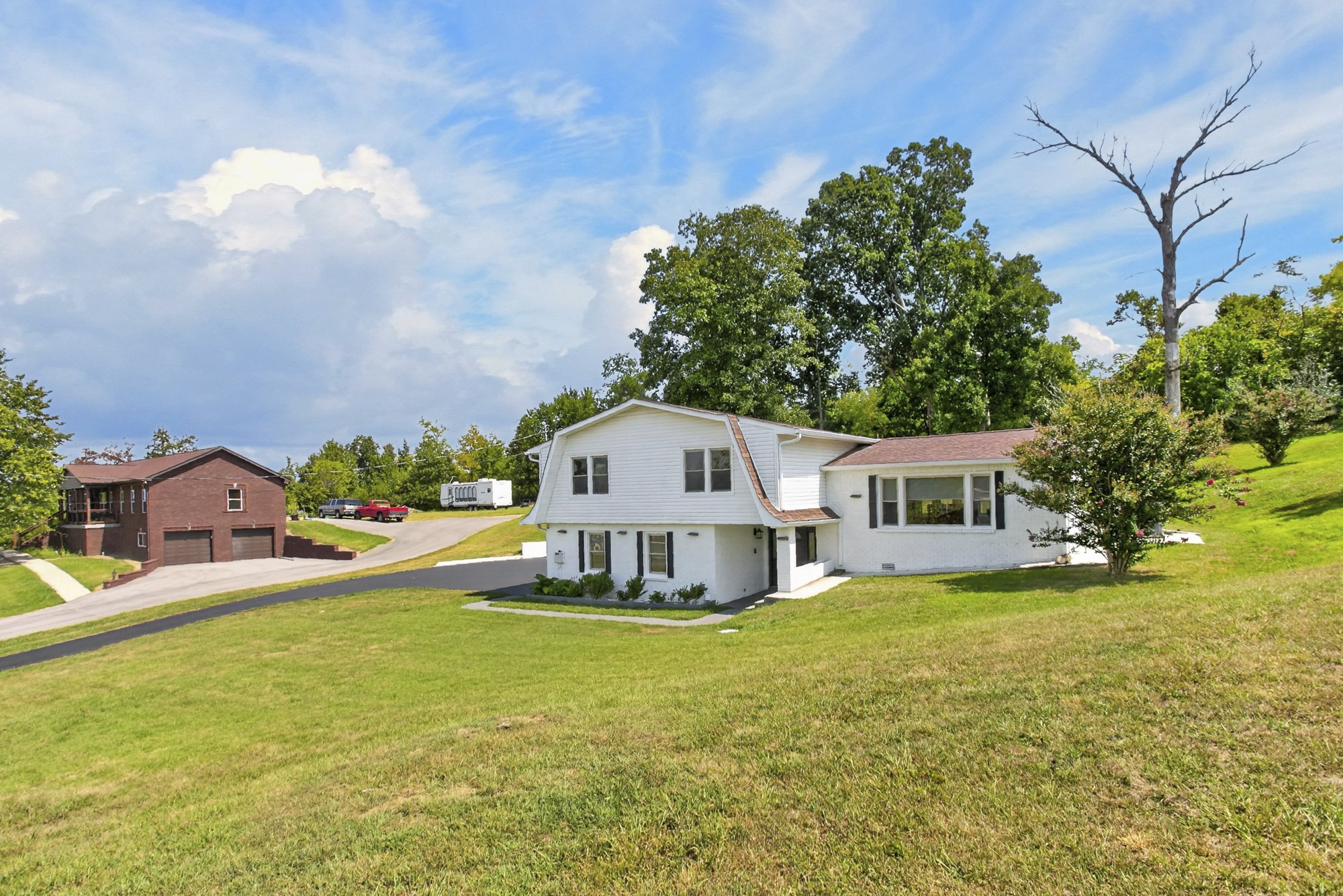 118 Catalpa Dr