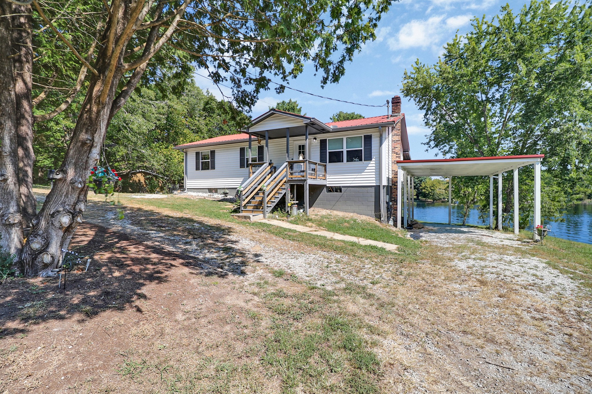 515 Silver Lake Dr