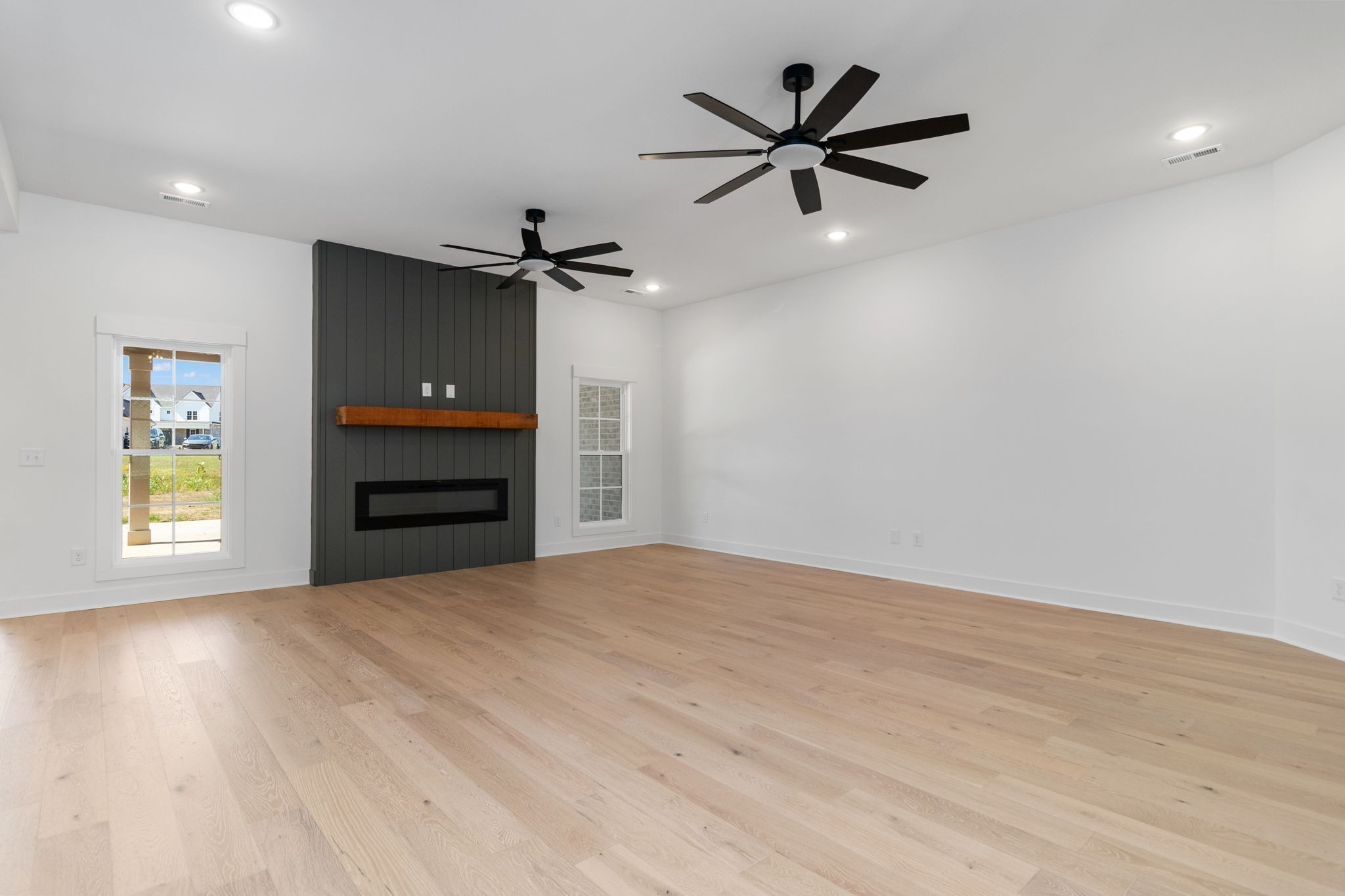 120 Denton Ct