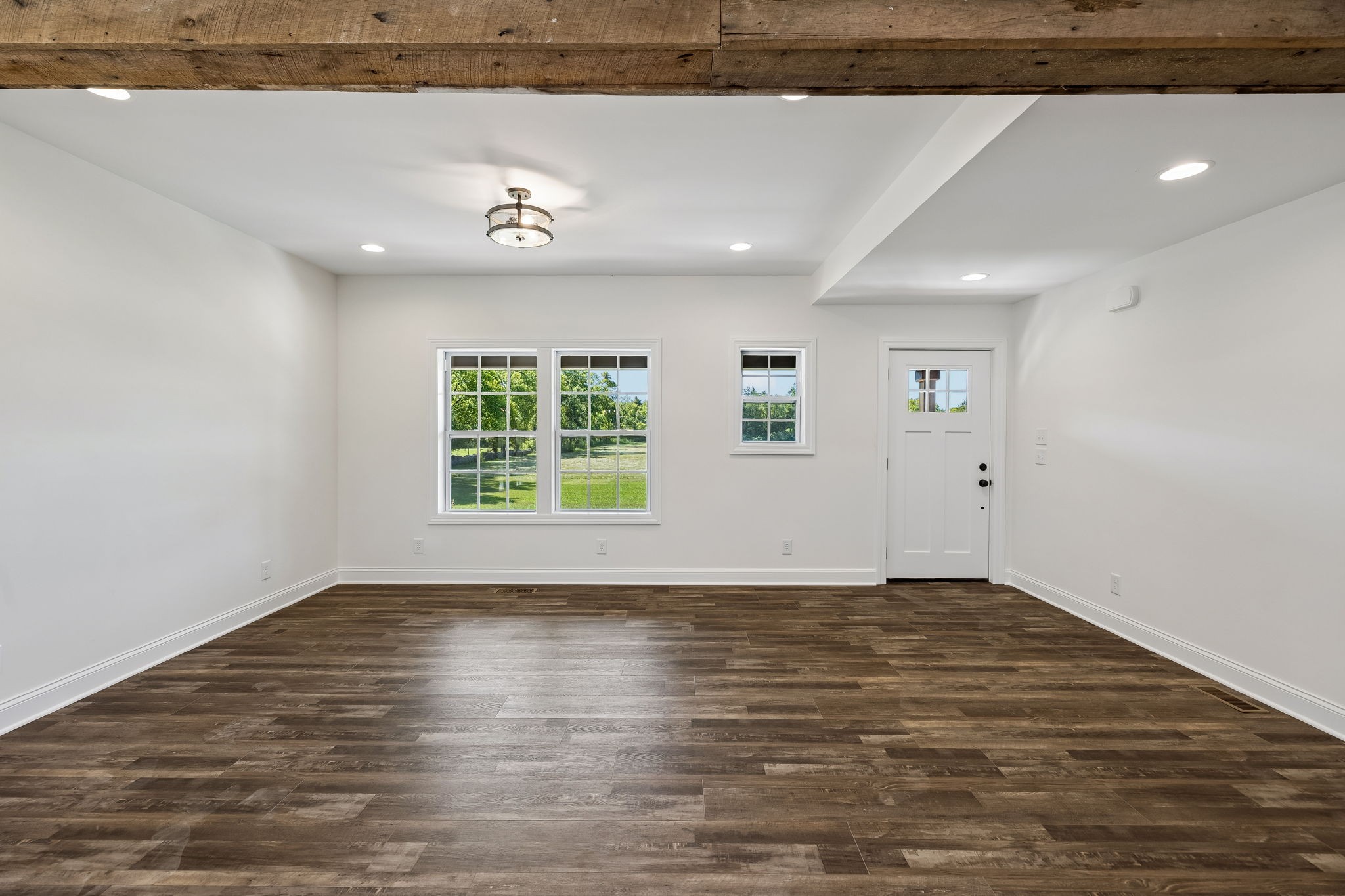 1137 Linwood Rd