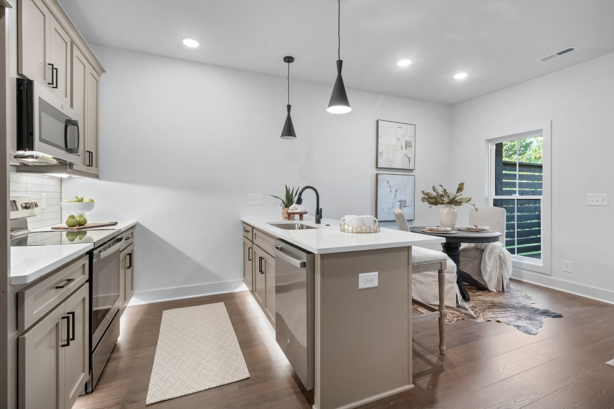 15 HOLLAND PARK WEST