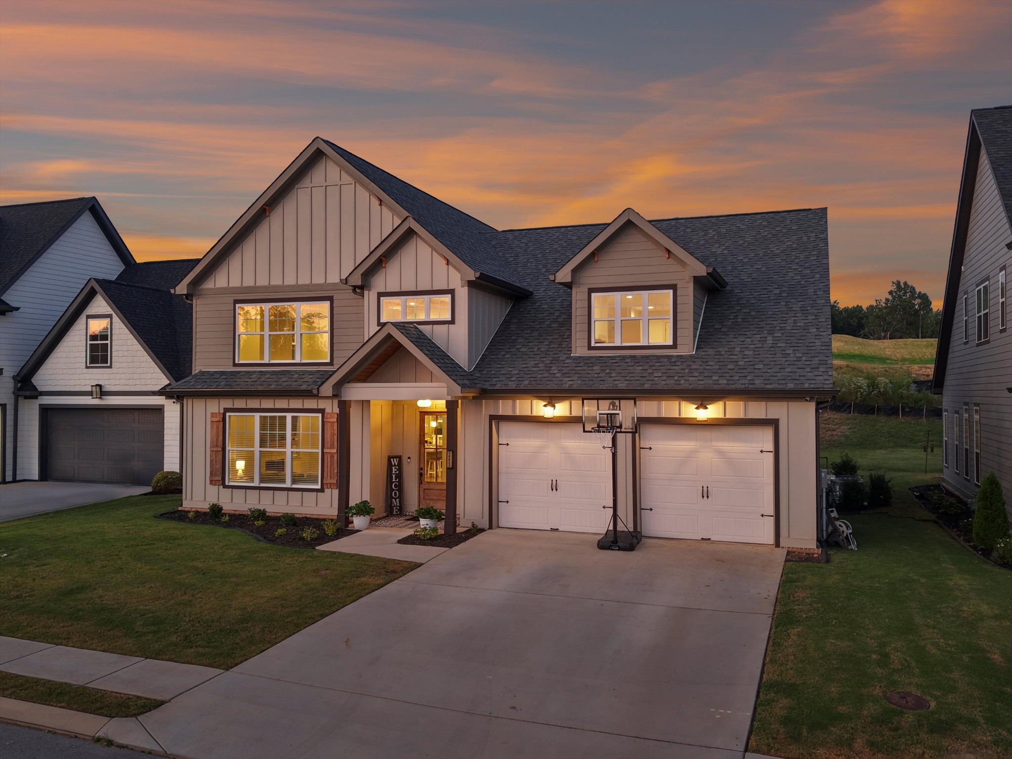 10623 Flicker Way