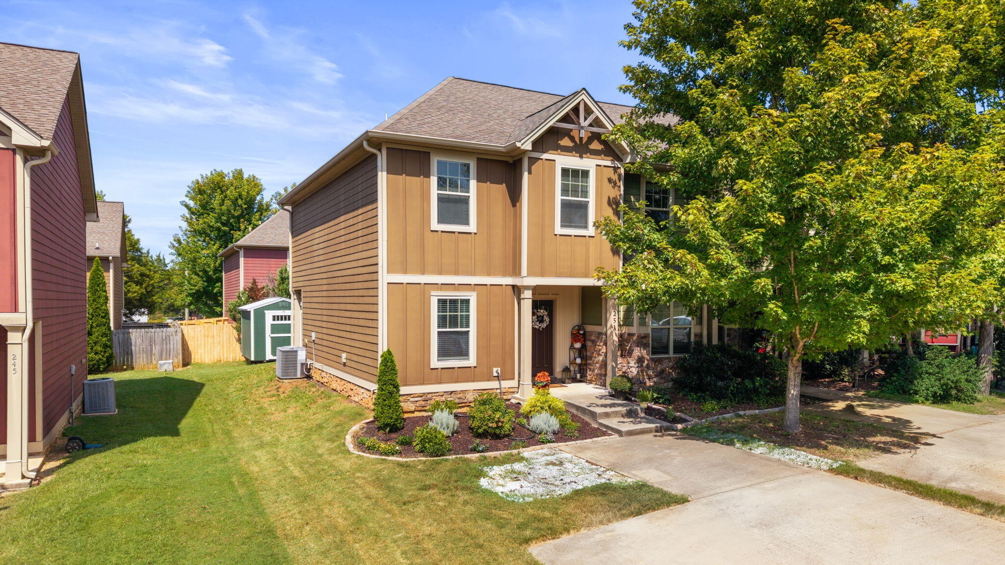 251 Sharon Drive, NE