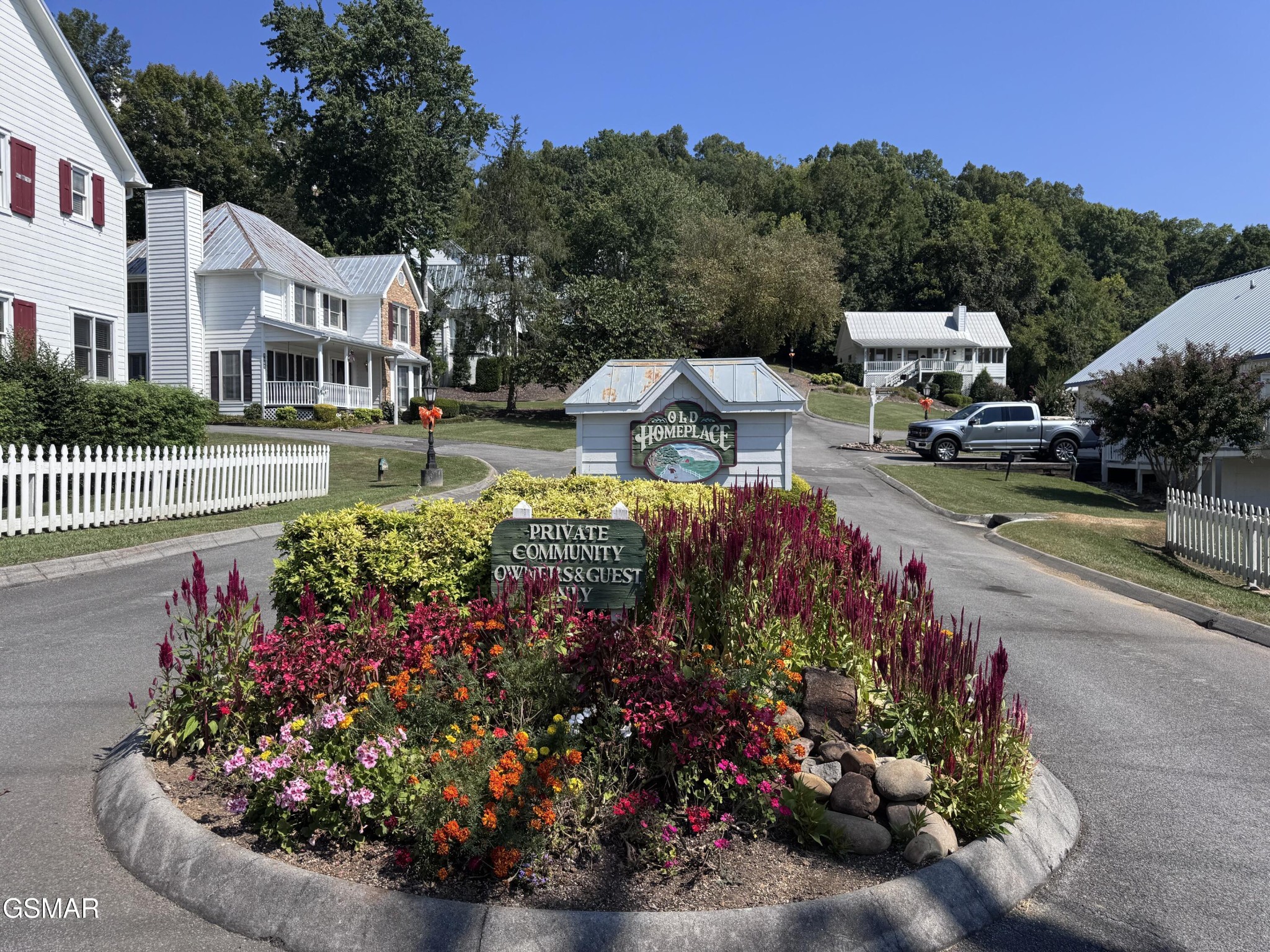 424 Country Path Way
