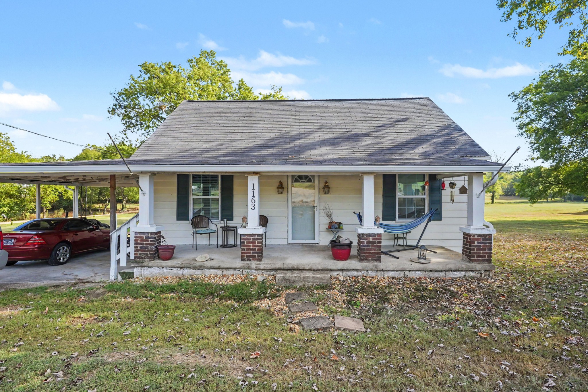 1163 Old Williamsport Pike