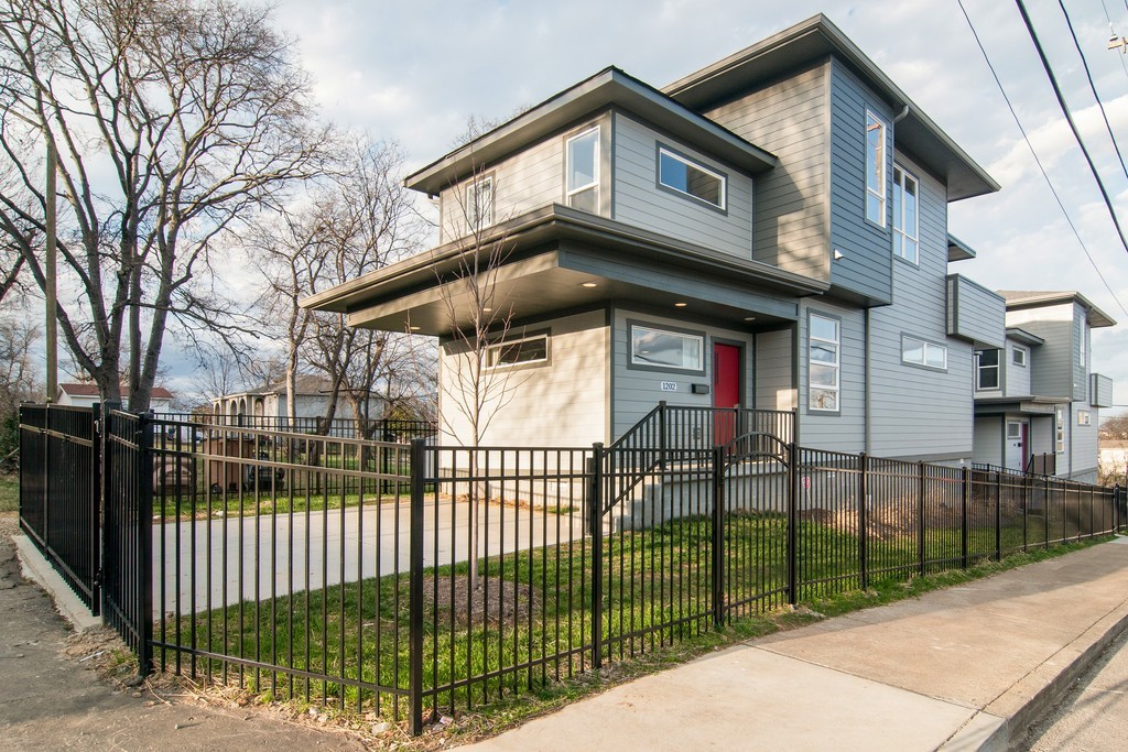 1202 Jackson St