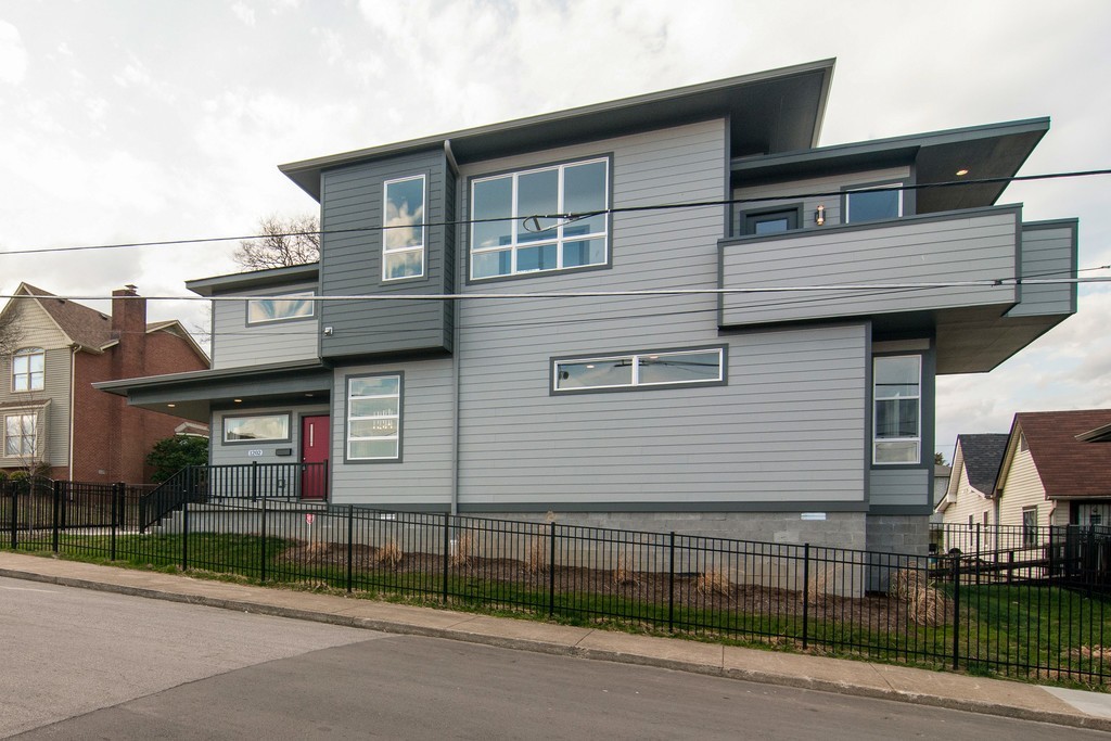 1202 Jackson St