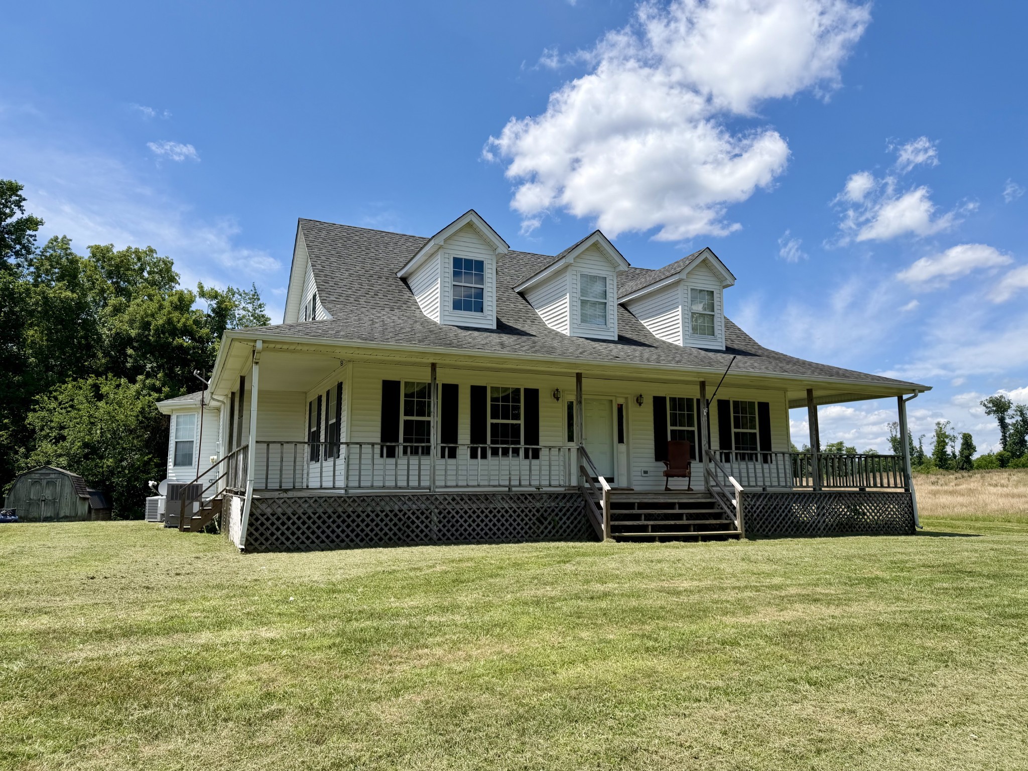 715 Clark Hollow Rd