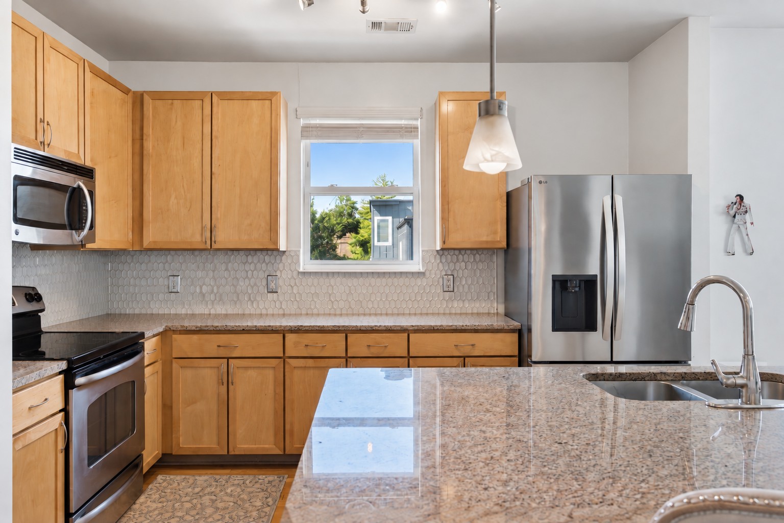 3000 Vanderbilt Pl