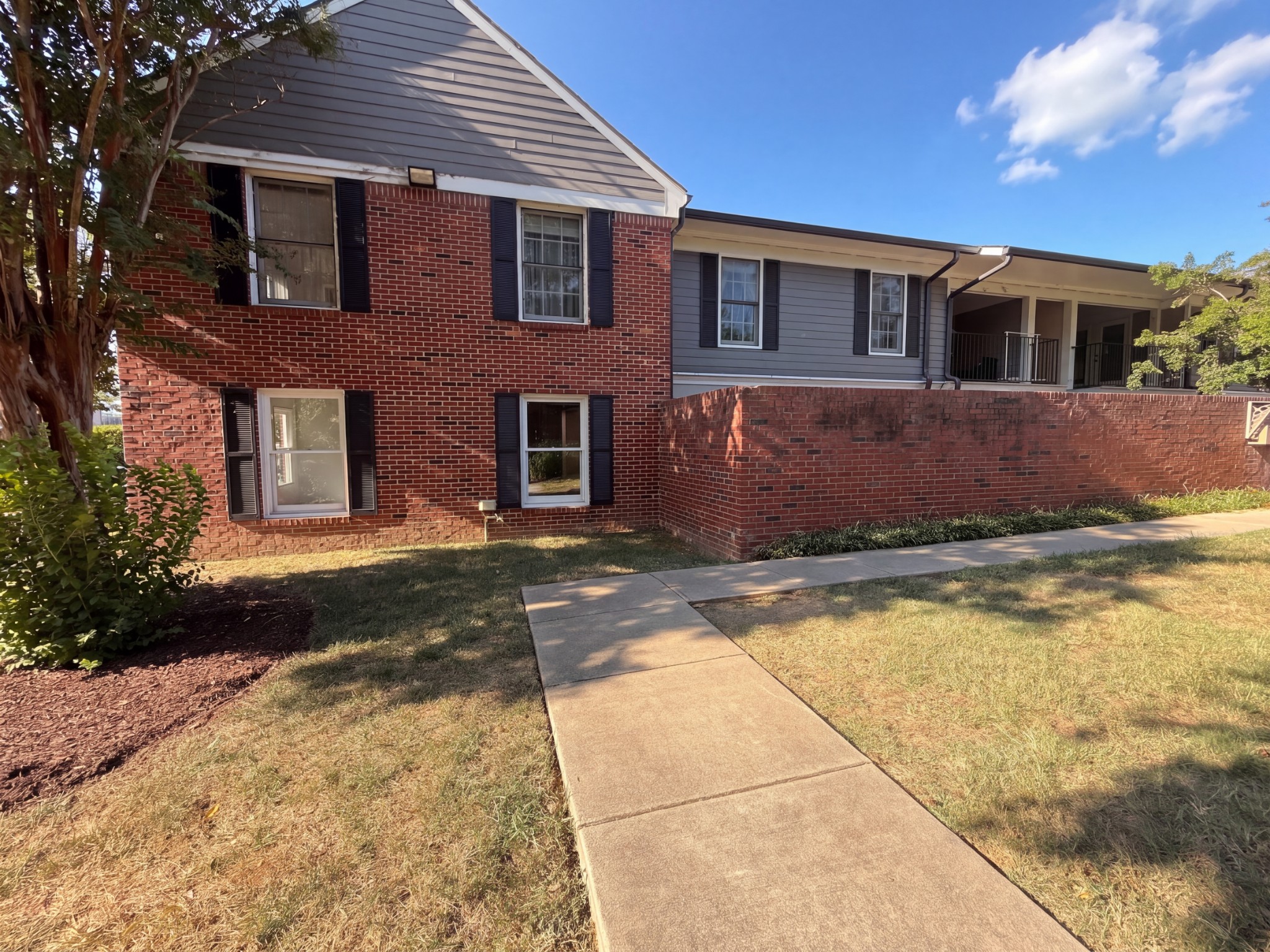 5025 Hillsboro Pike