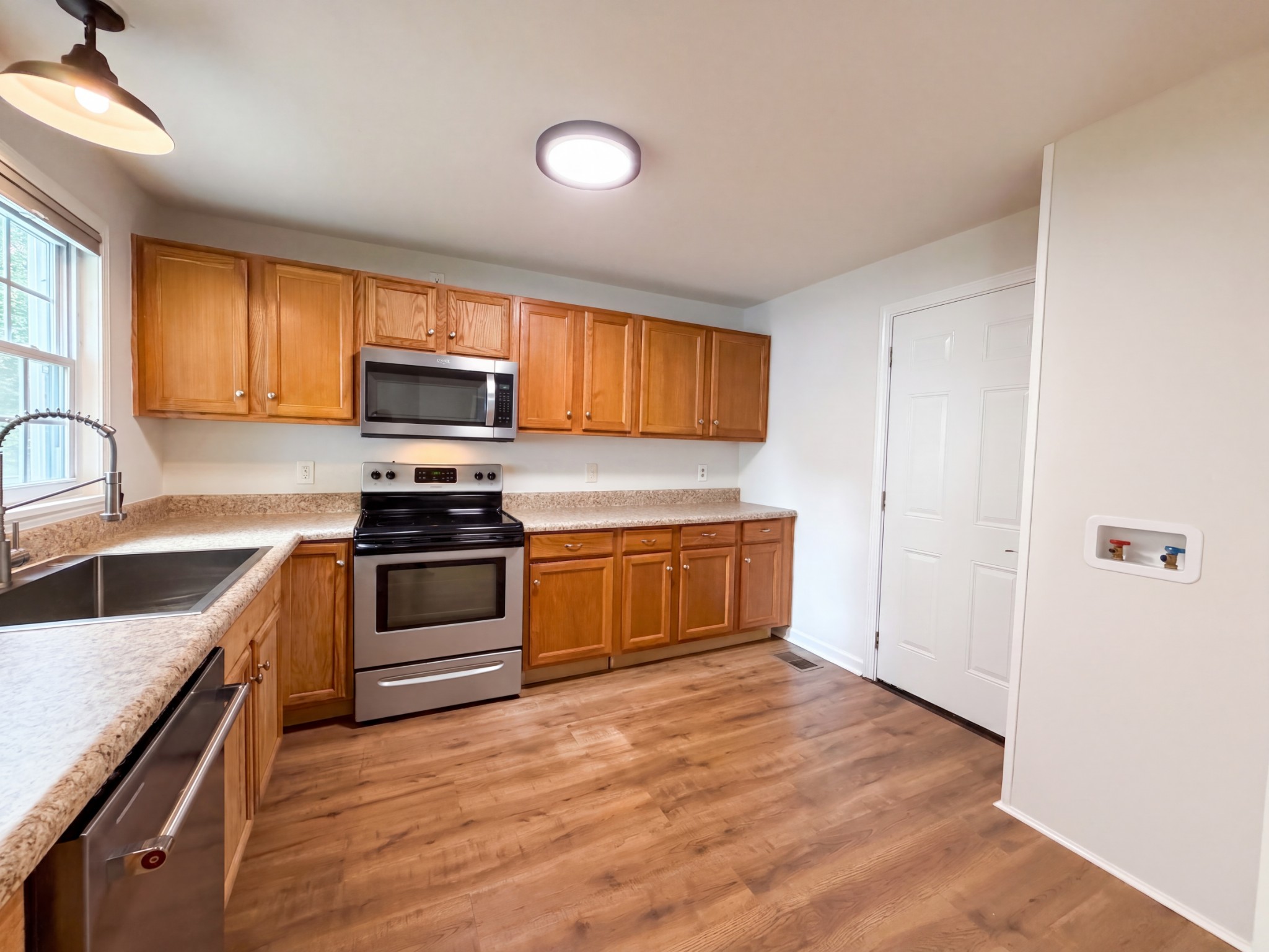 144 Morningside Ln