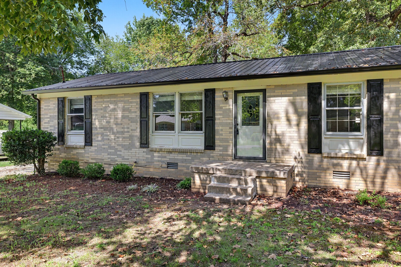 761 Cherokee Dr