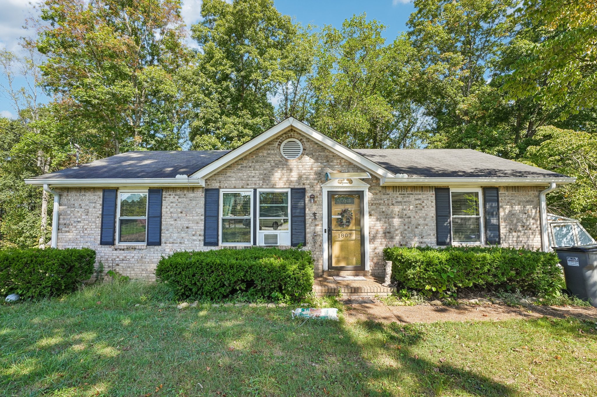 1807 Winding Way Dr