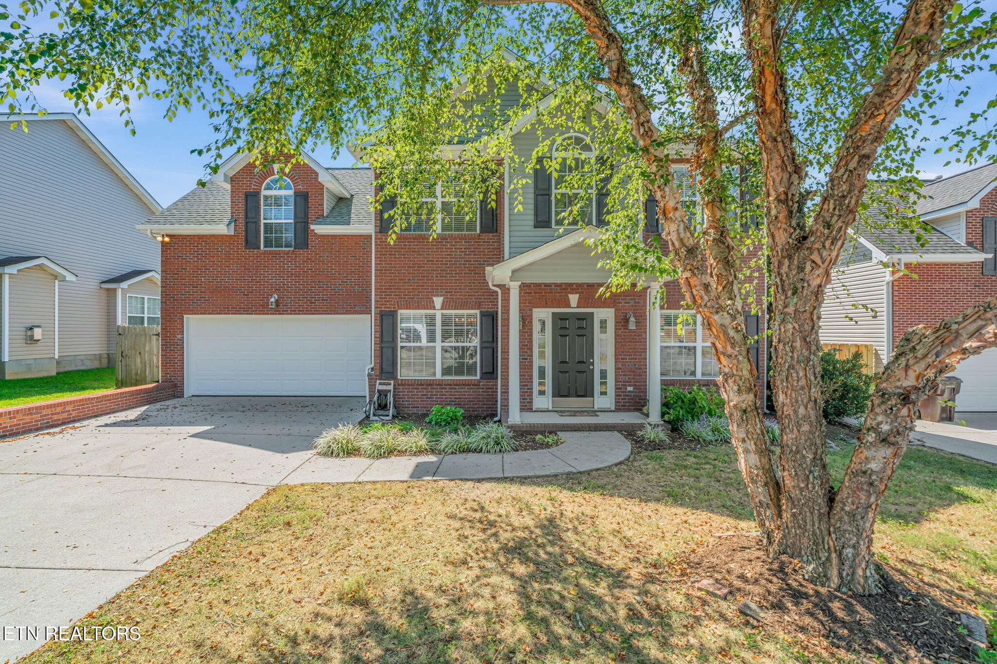 5914 Gray Gables Drive