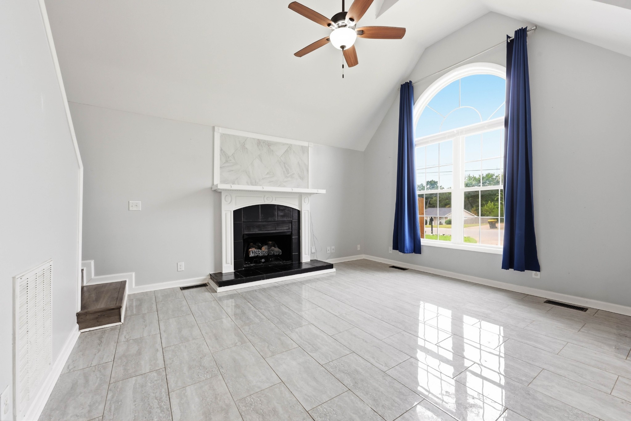 1009 Winesap Rd