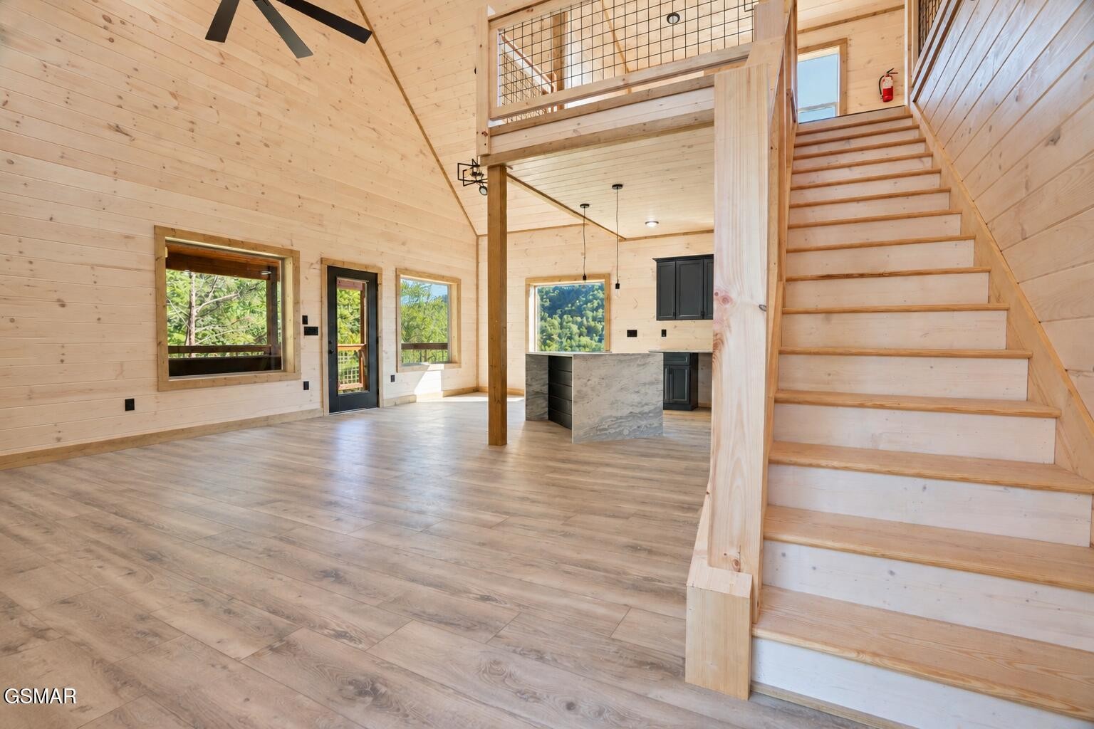 3004 Crestview Court
