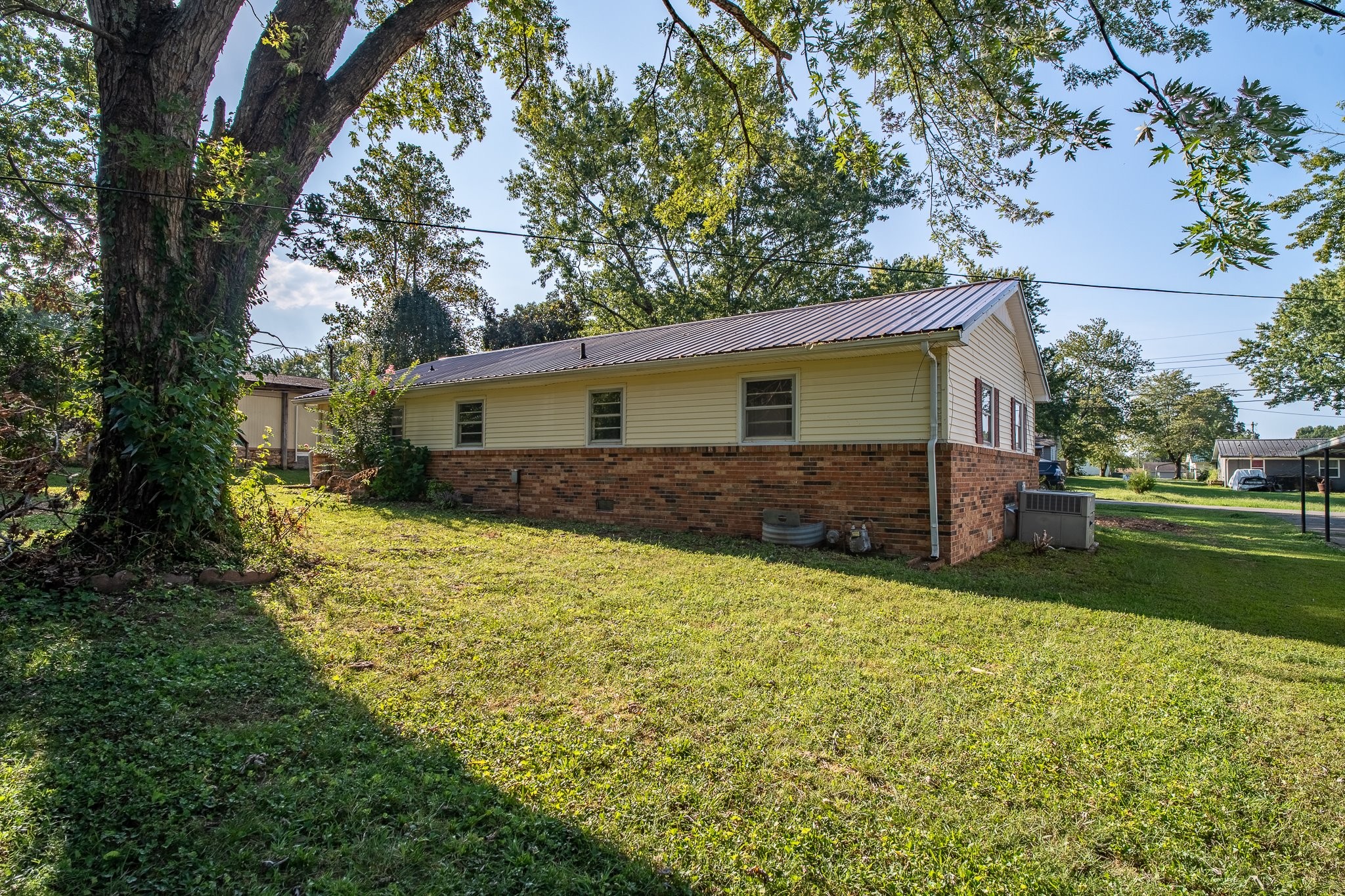 318 Tipton St