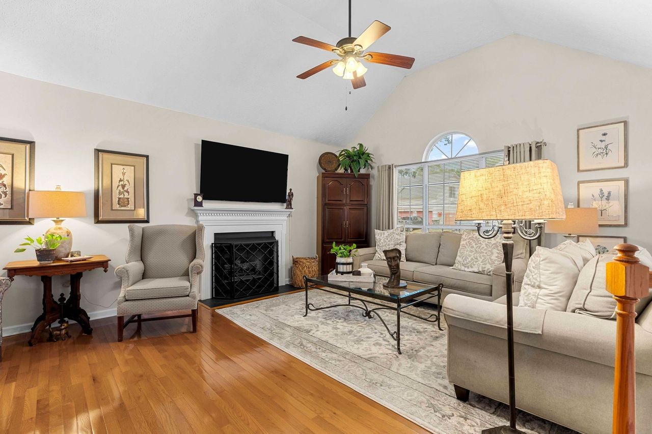 641 Granwood Blvd