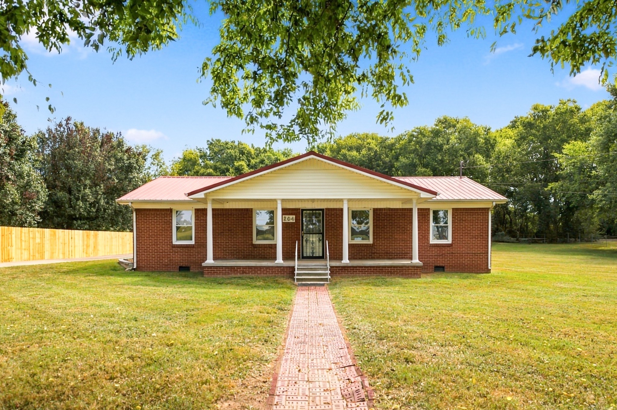 204 Canaan Rd