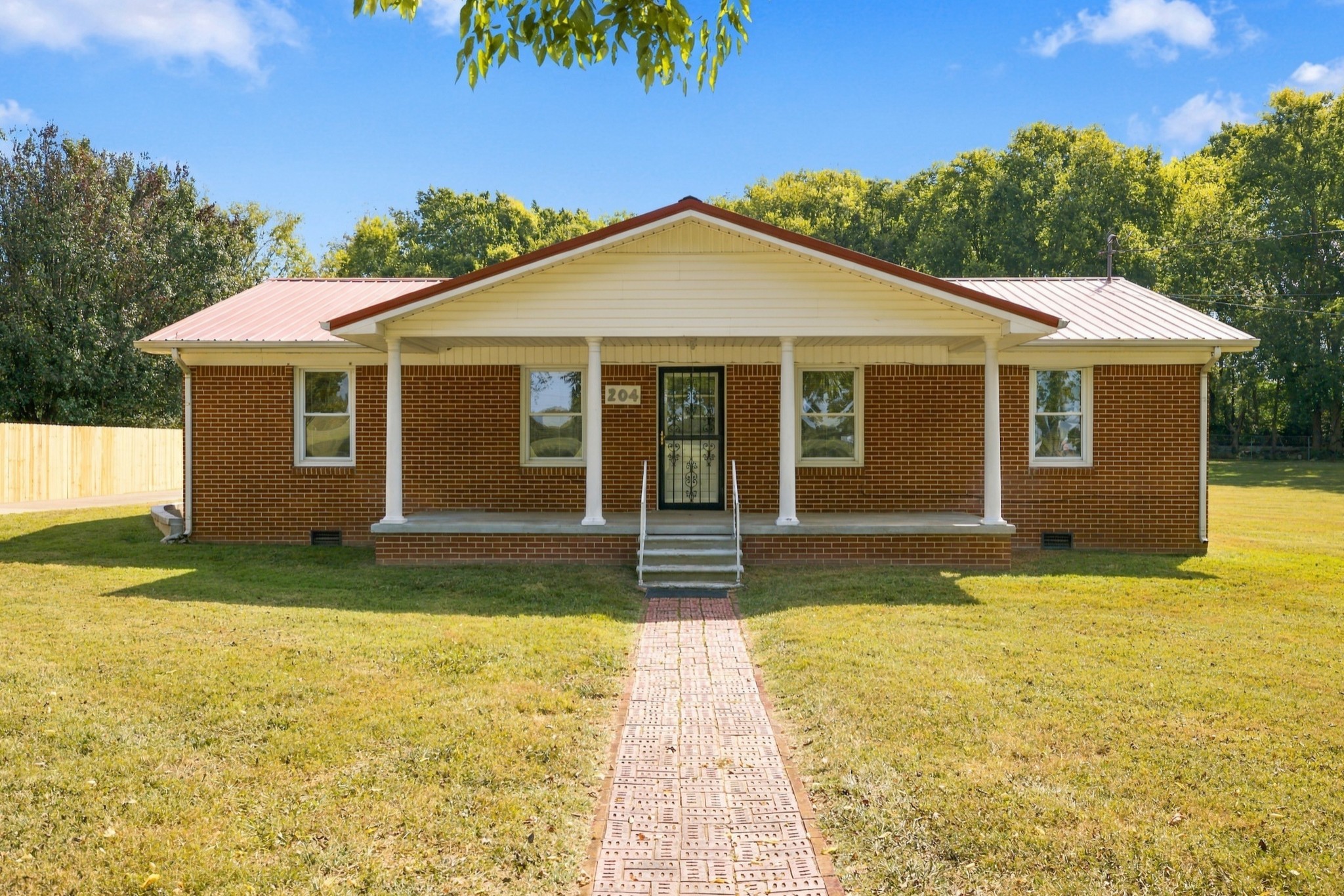 204 Canaan Rd