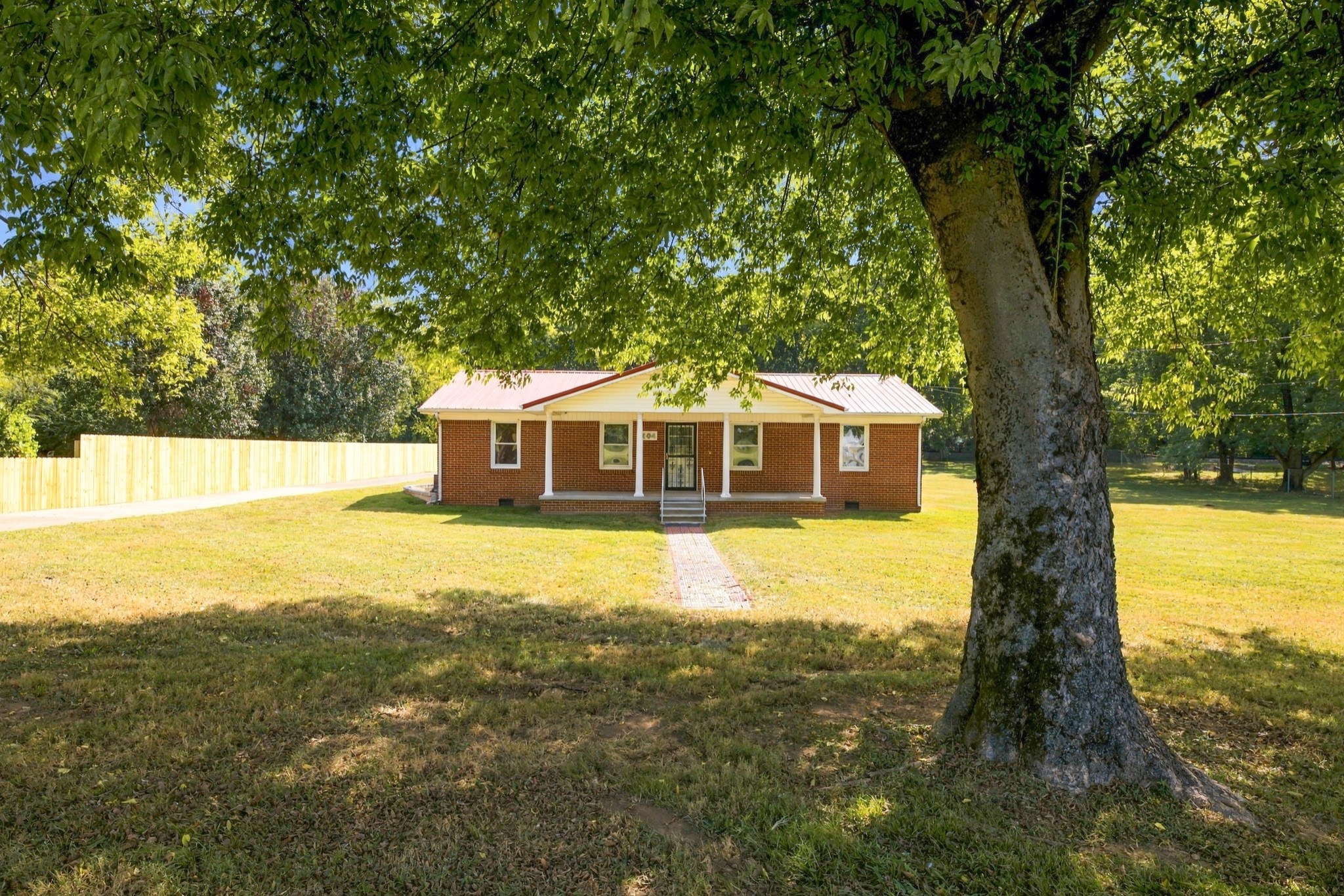 204 Canaan Rd