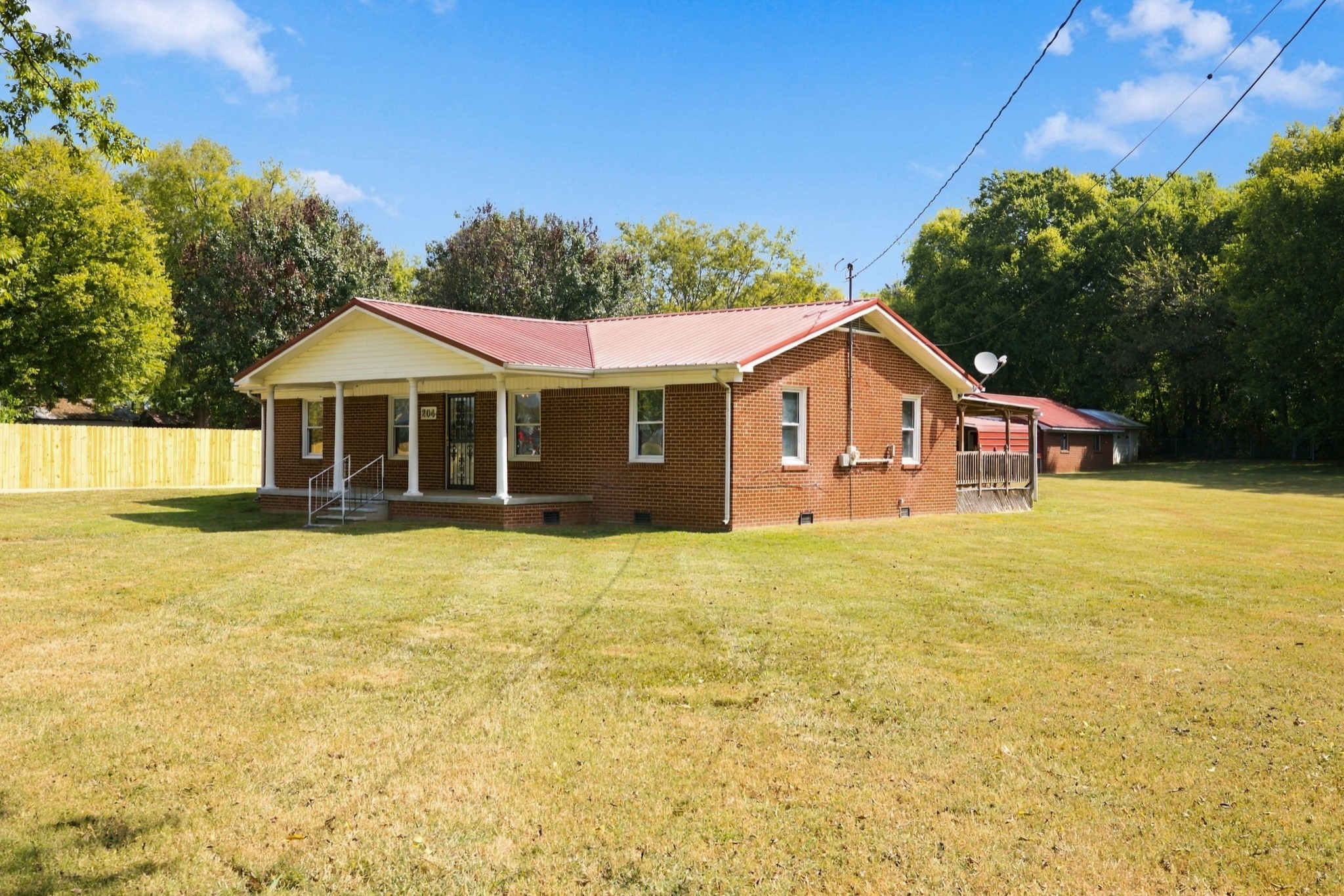 204 Canaan Rd
