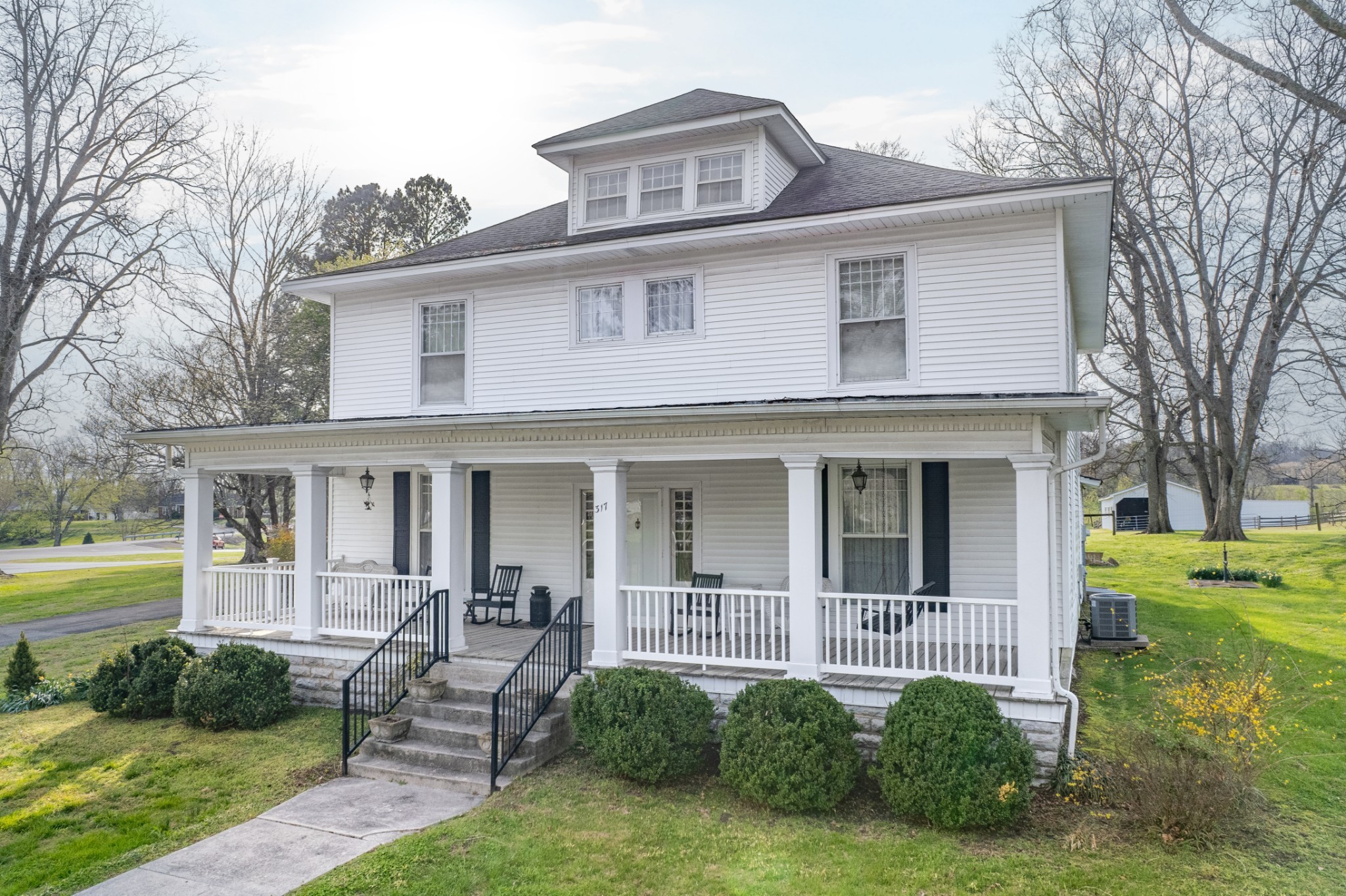 317 N Main St