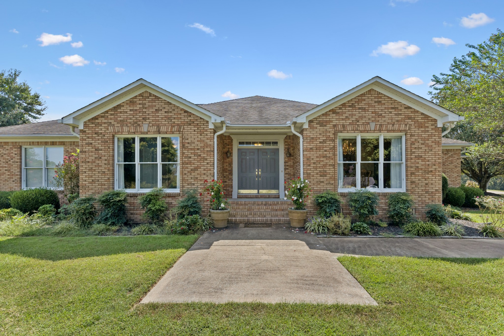 23 Cardinal Ct, W