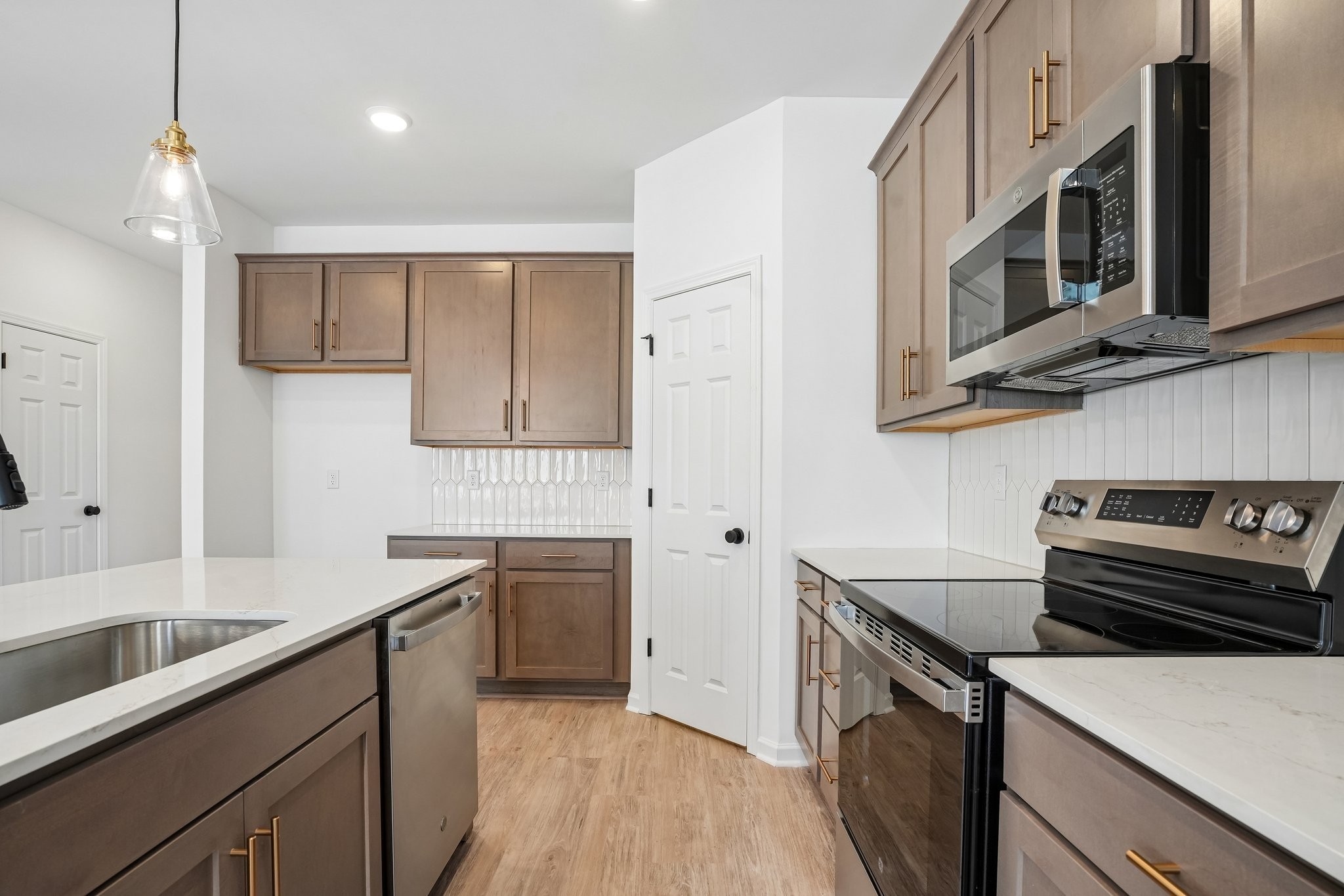 2900 Suzanne Landon Dr