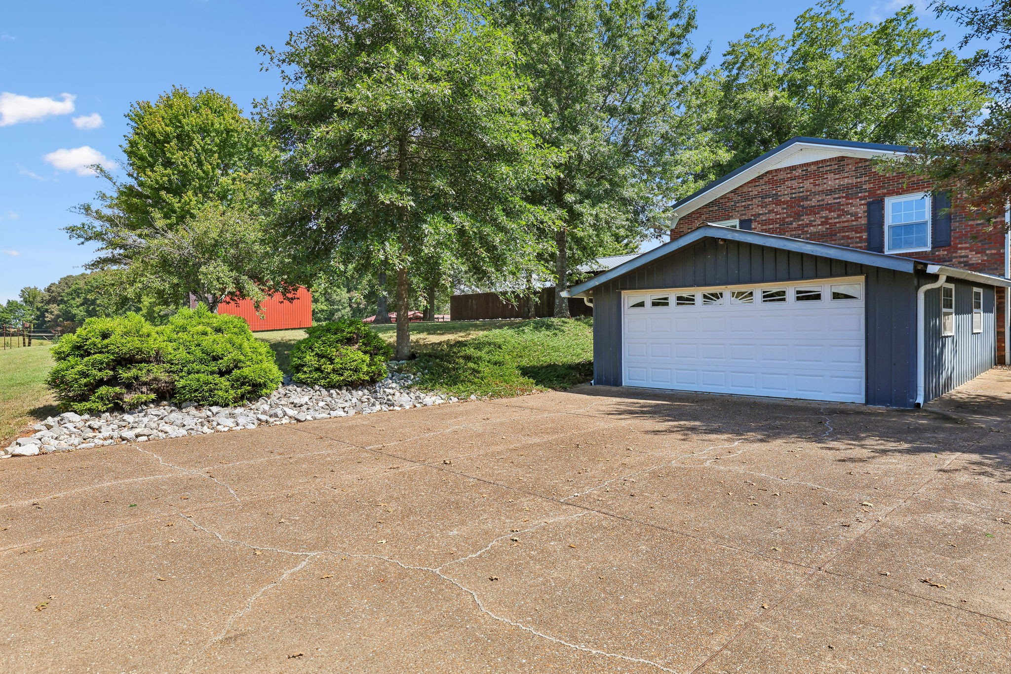 1956 Shady Grove Rd