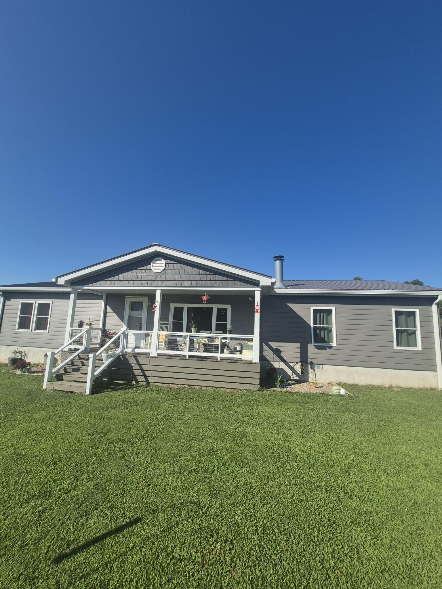 524 Clear Creek Ln