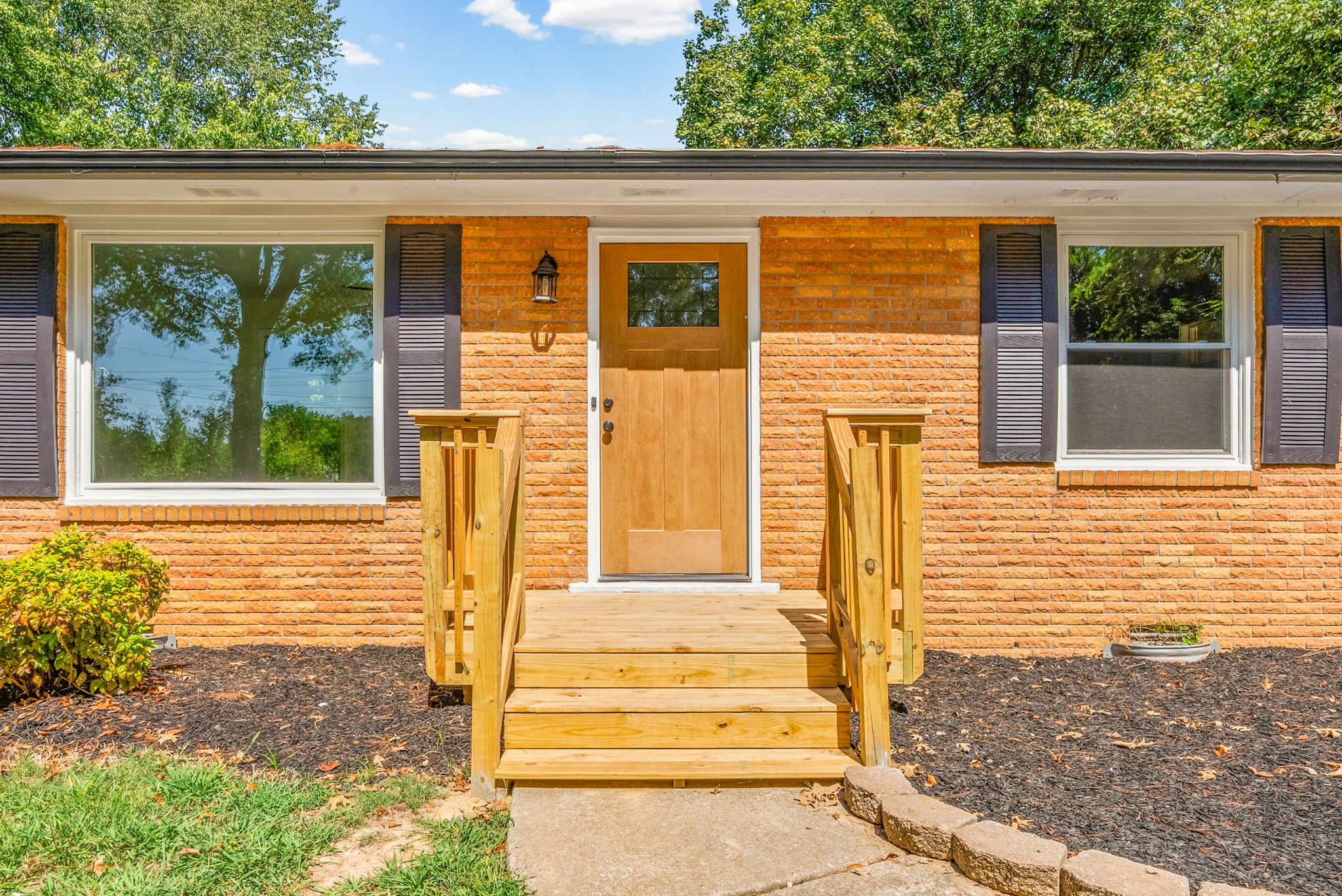 3651 Oakwood Rd