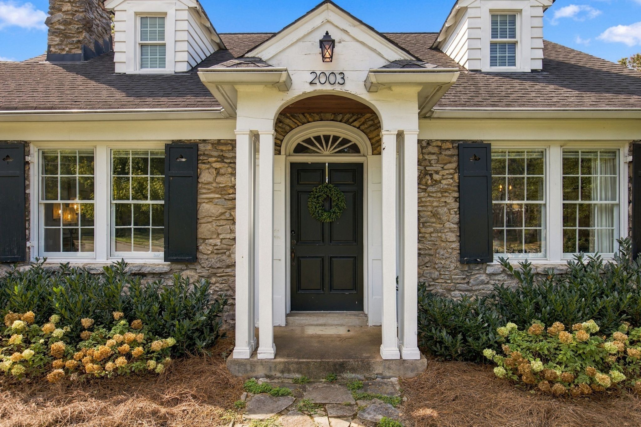 2003 Sweetbriar Ave