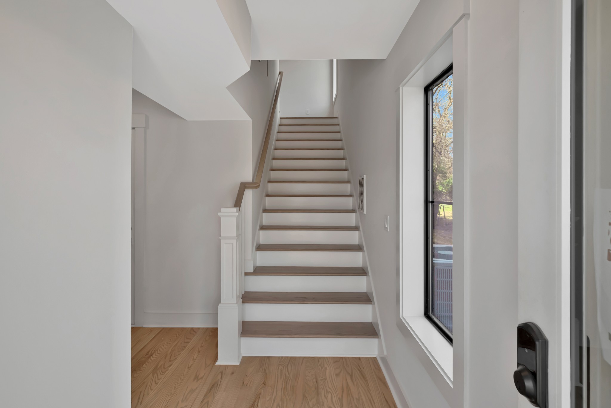 1815 Martin St