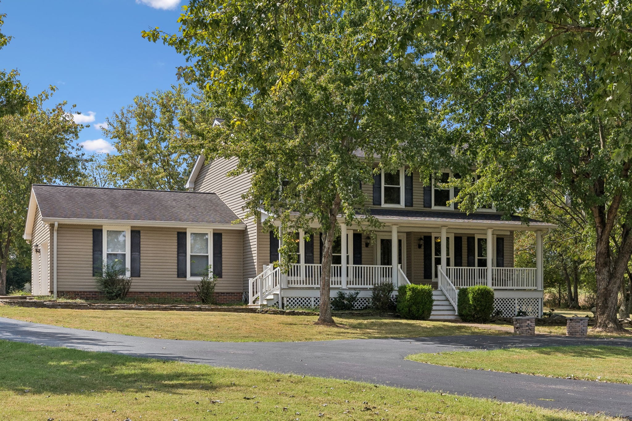 554 Douglas Bend Rd