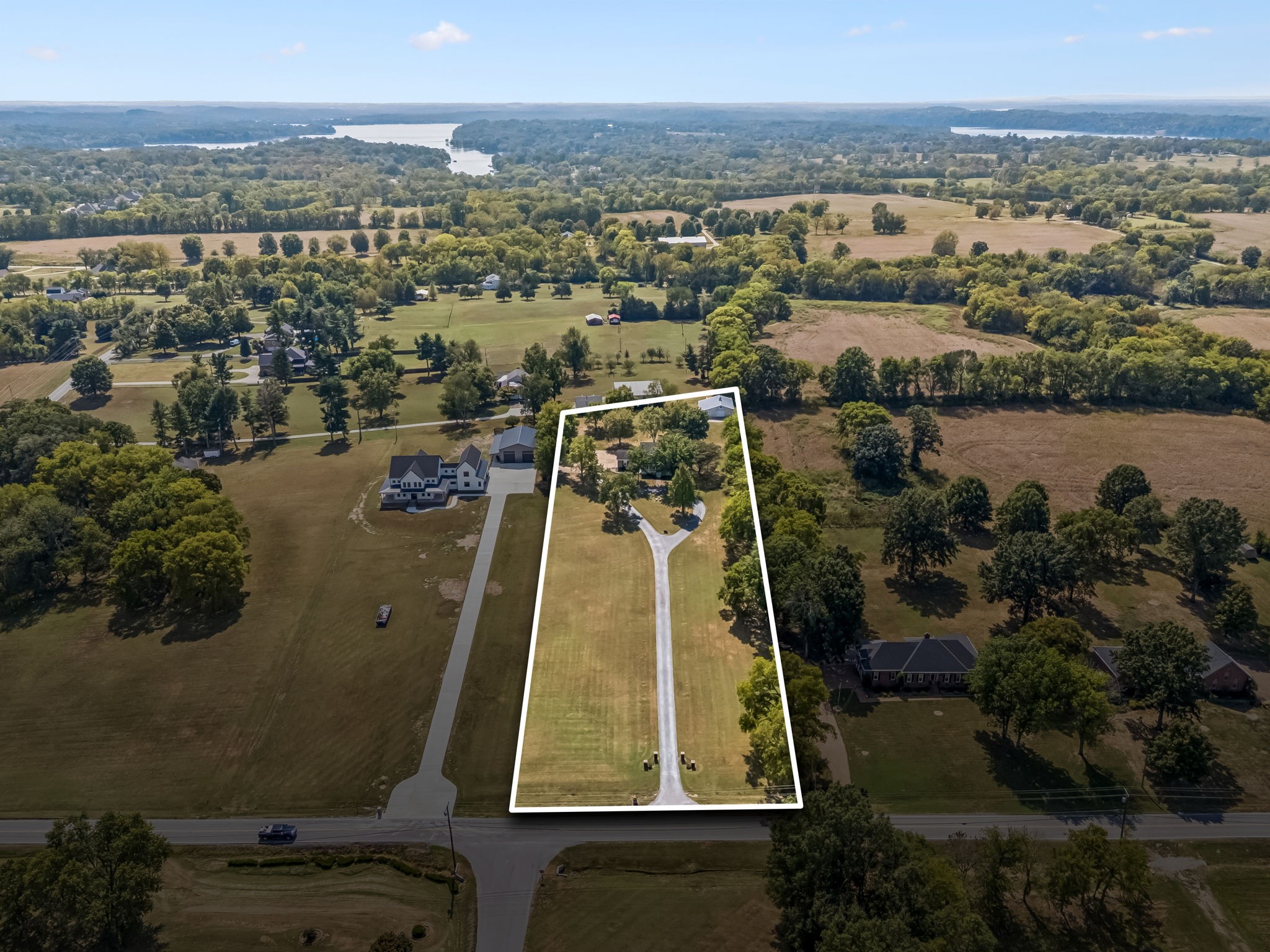 554 Douglas Bend Rd