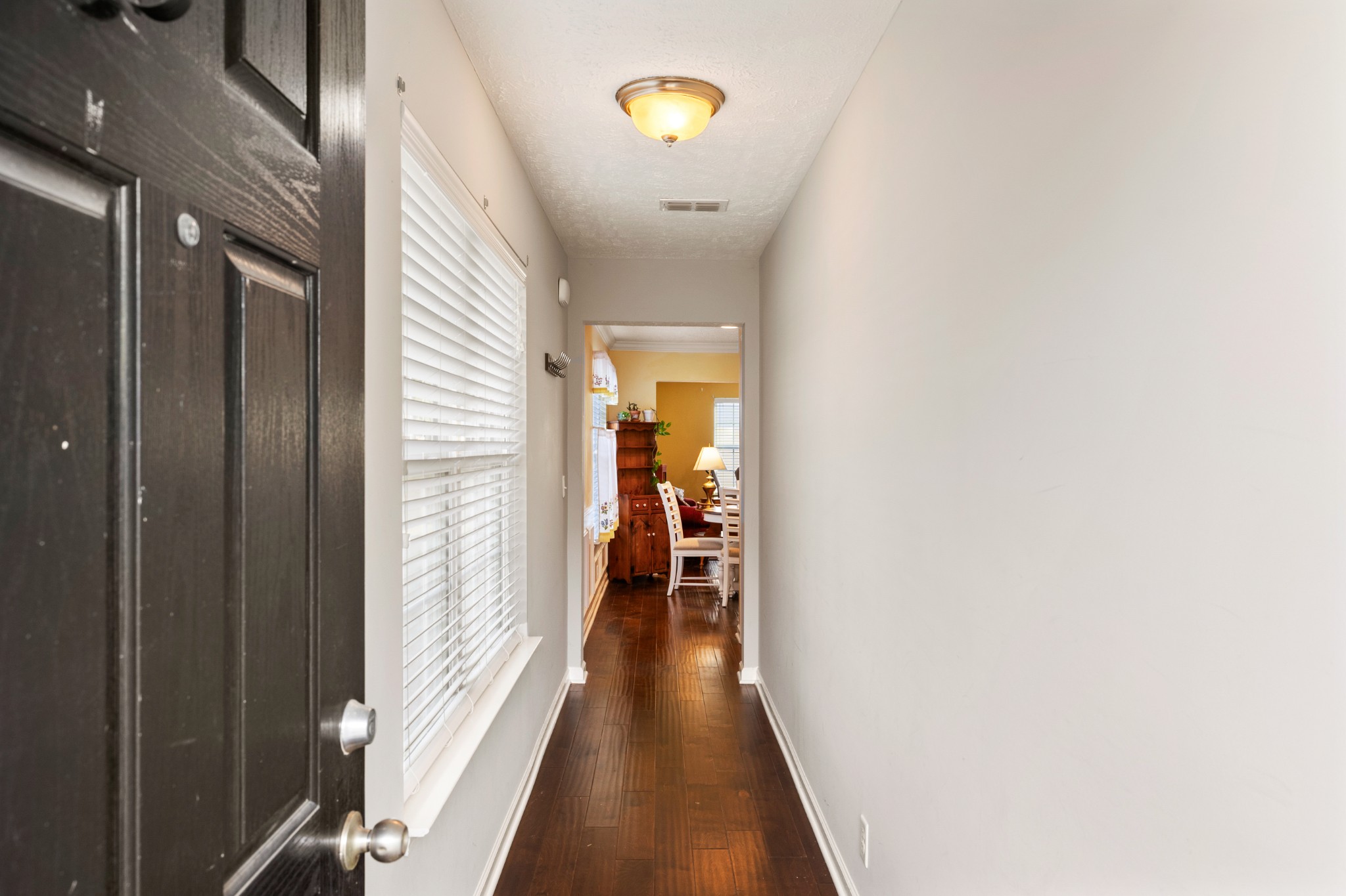 4316 Aurora Cir