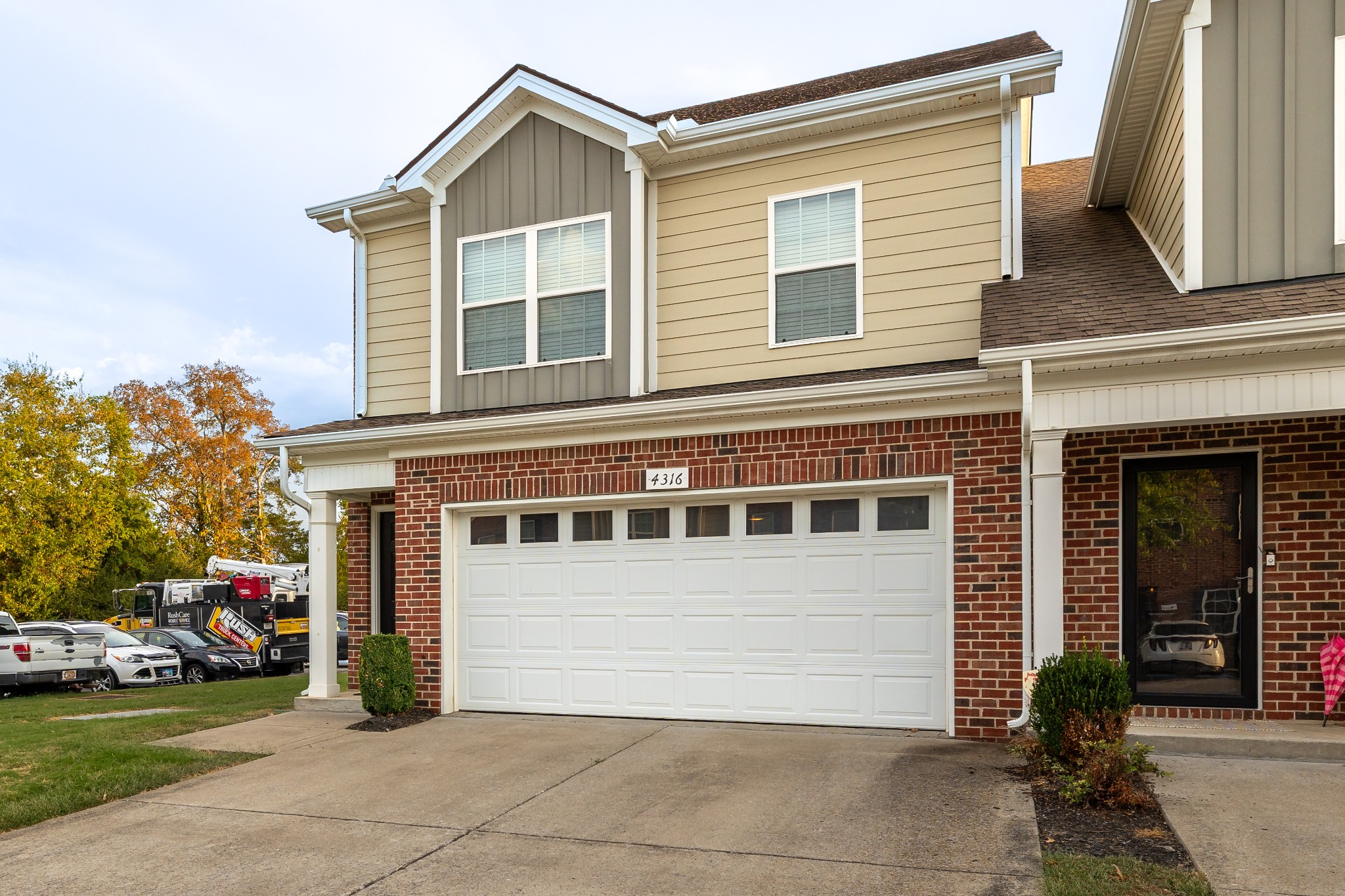 4316 Aurora Cir