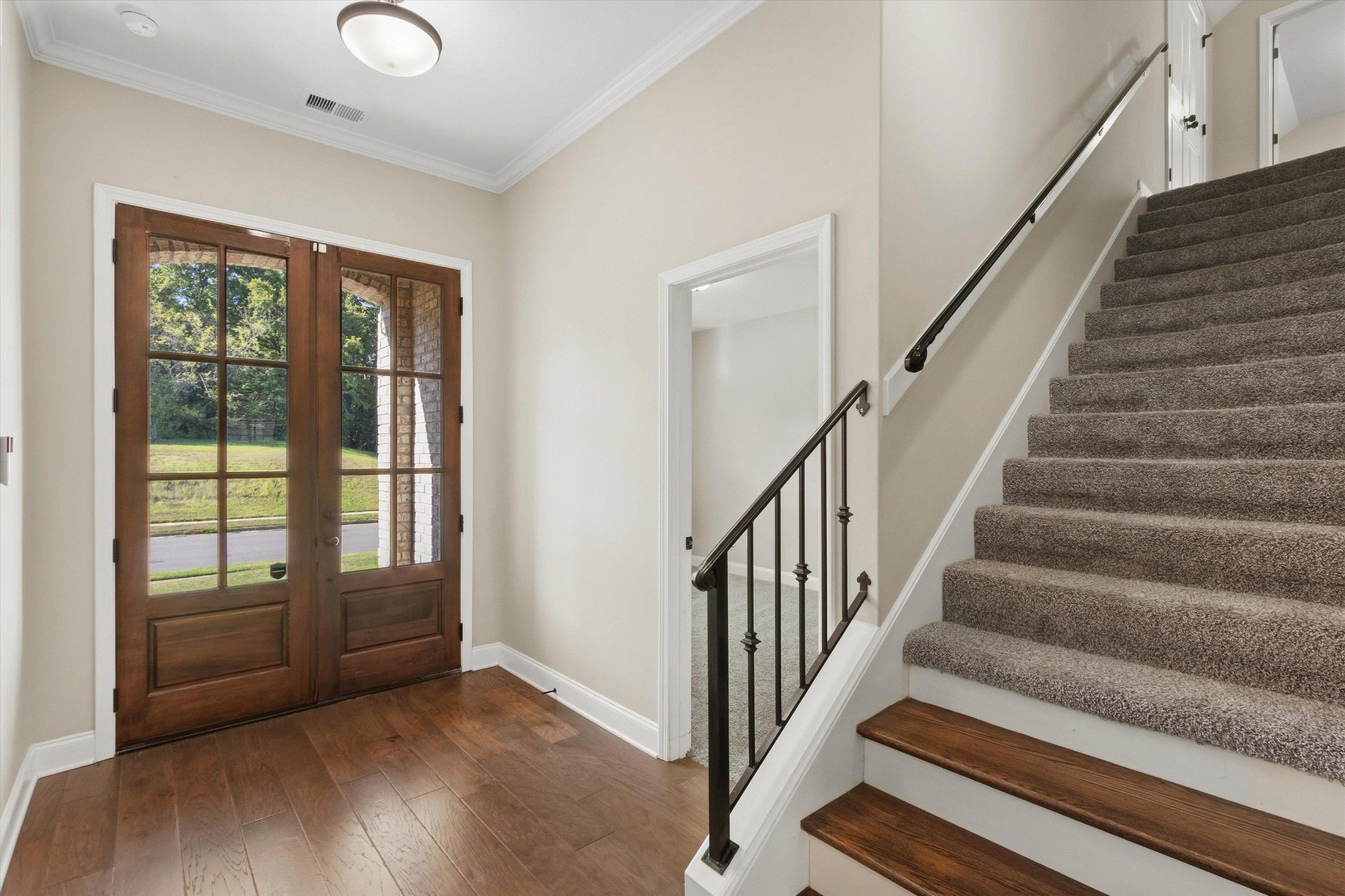 110 LAUREL GLEN DR