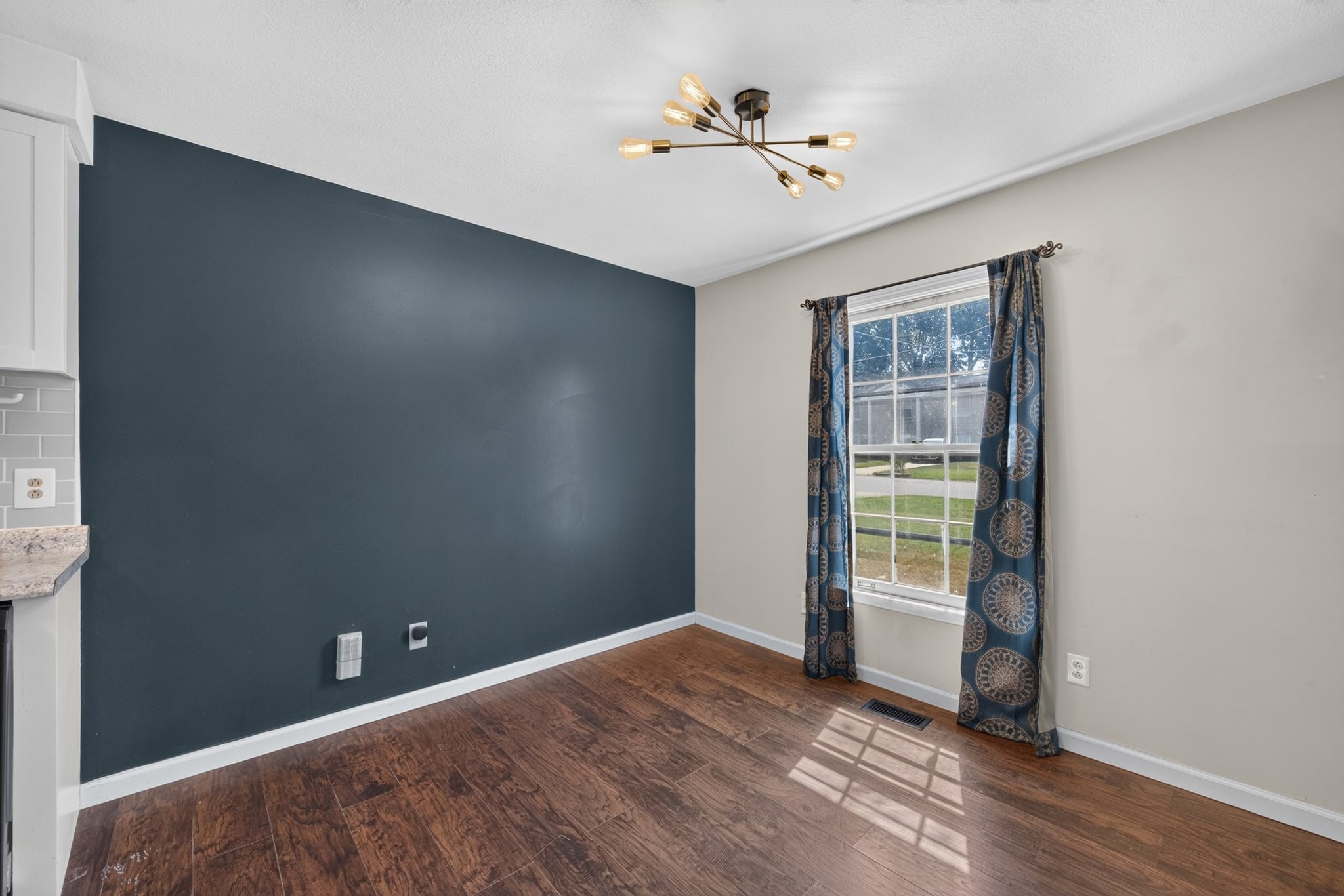 205 Marshall Dr