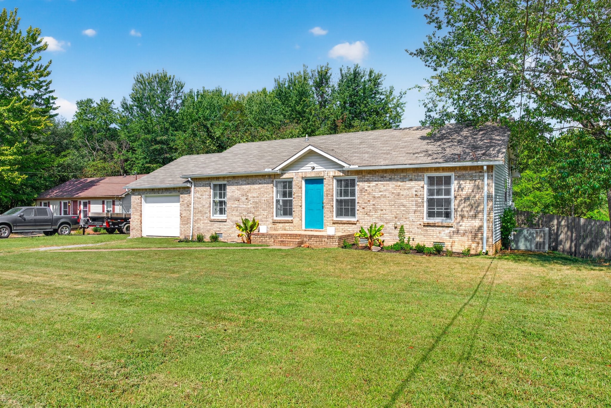 205 Marshall Dr